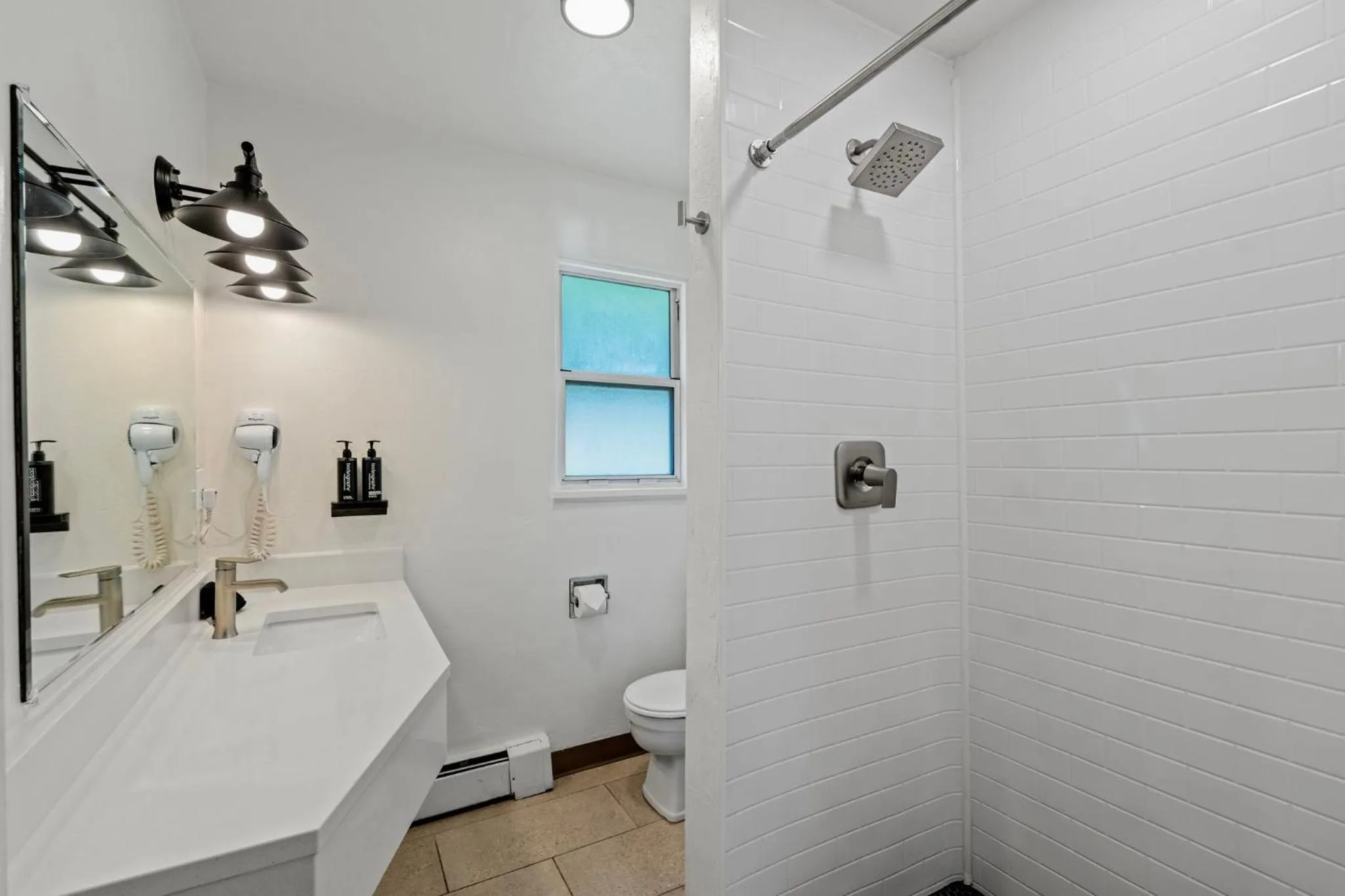 Shower in Adventure Inn Durango