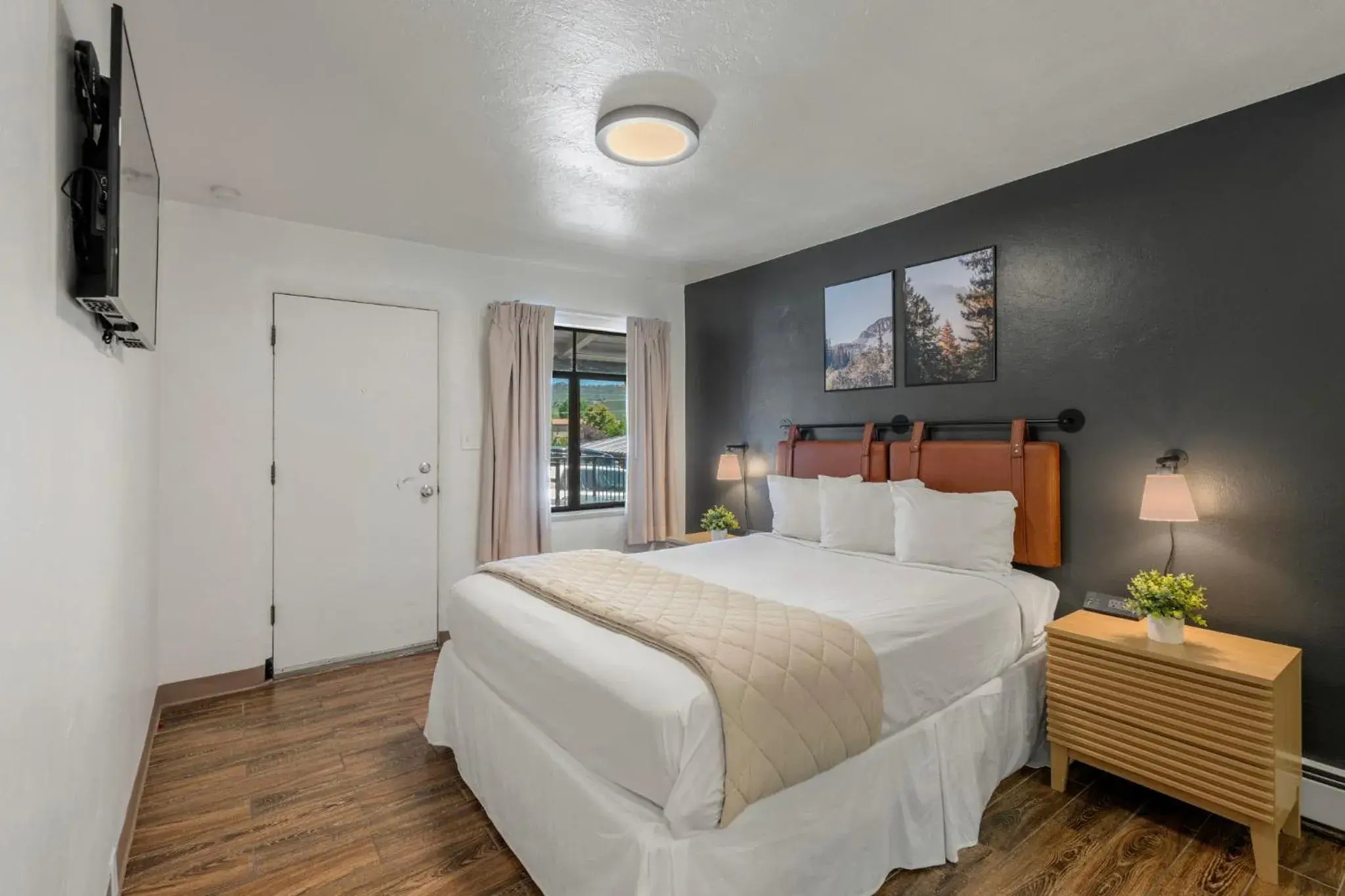 Queen Studio in Adventure Inn Durango Queen Studio in Adventure Inn Durango