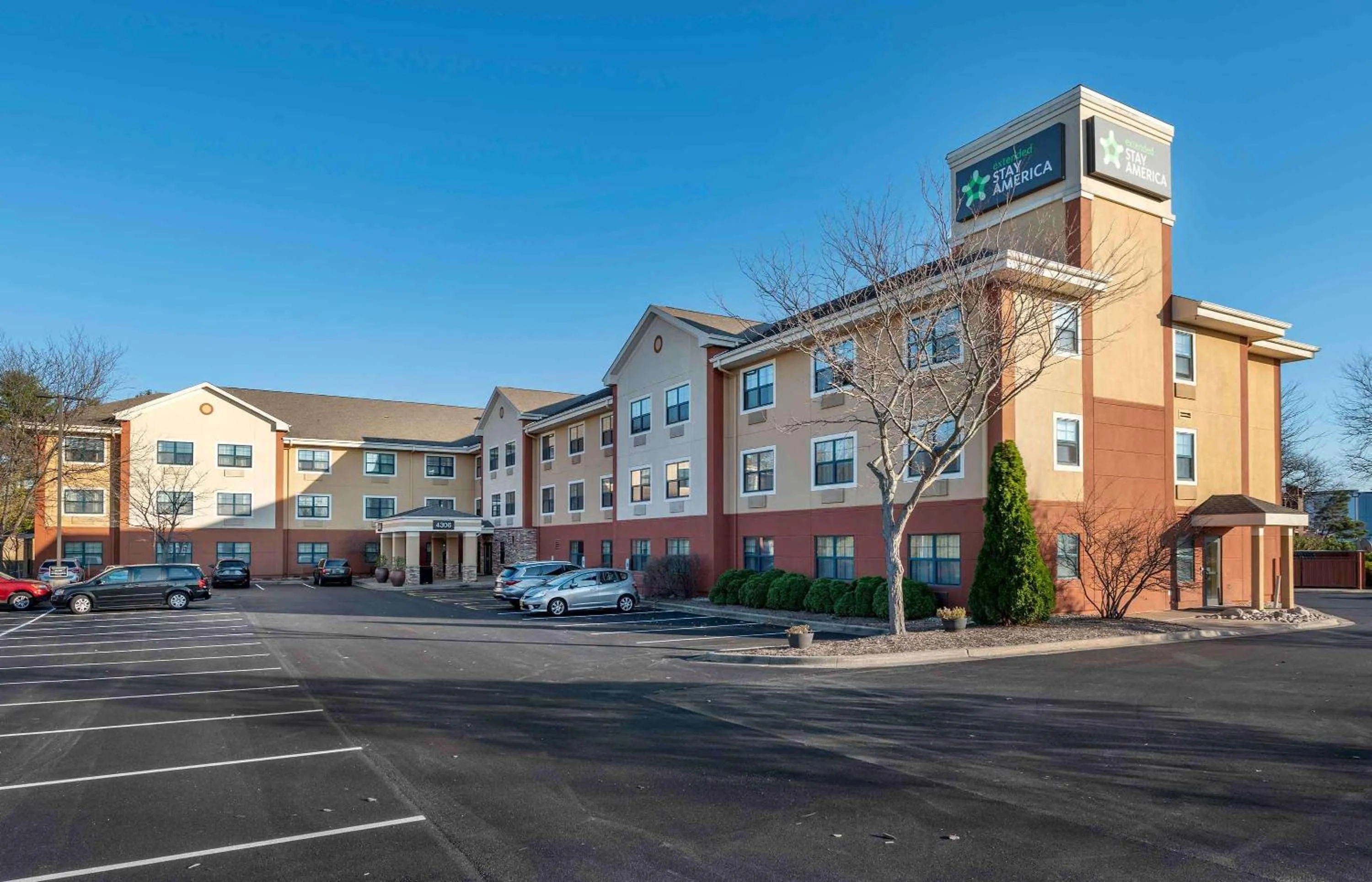 Property building in Extended Stay America Select Suites - Peoria - North