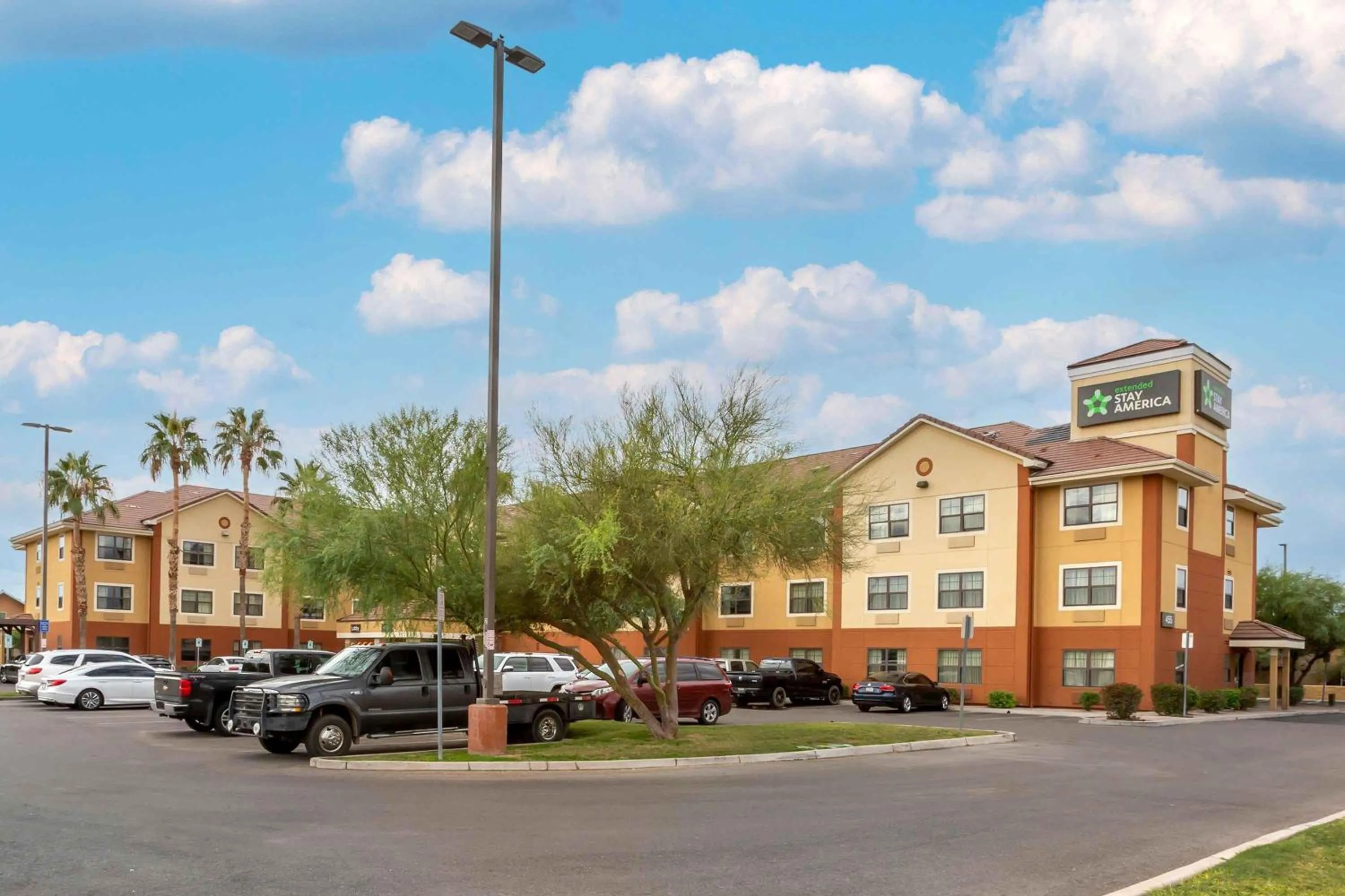 Property building in Extended Stay America Suites - Phoenix - Mesa