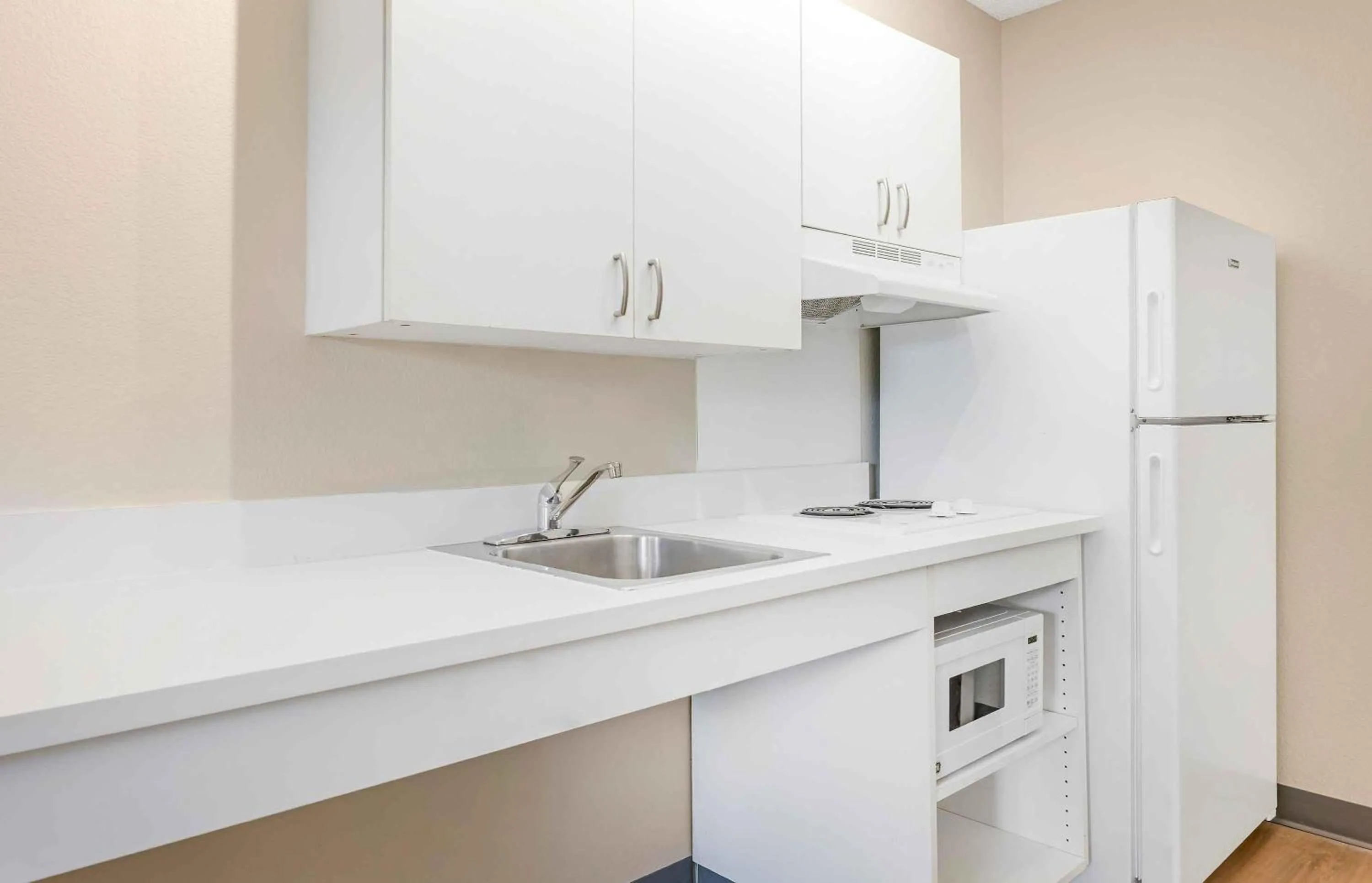 Kitchen or kitchenette in Extended Stay America Suites - Santa Barbara - Calle Real
