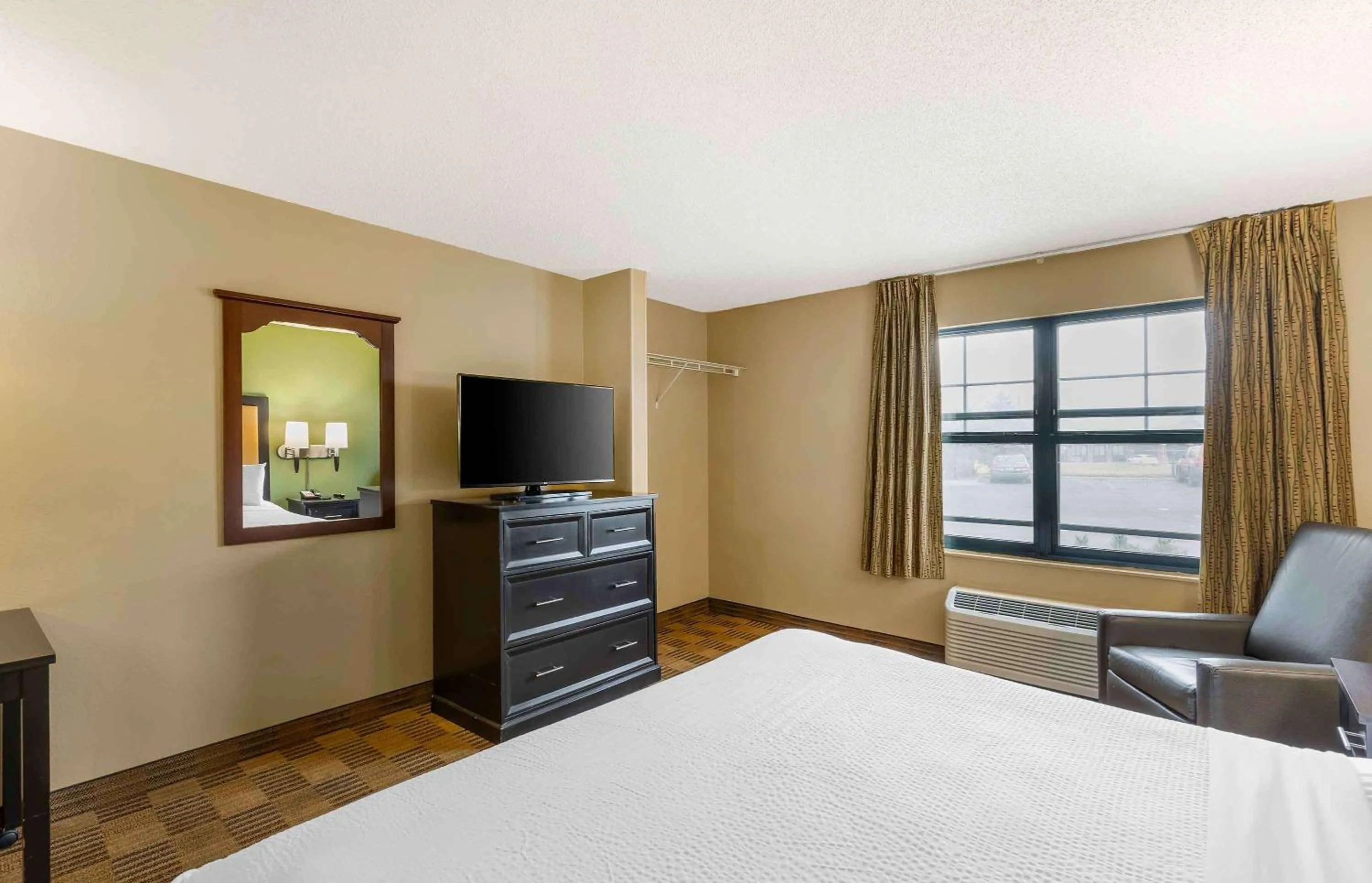 Bedroom, Bed in Extended Stay America Suites - Billings - West End