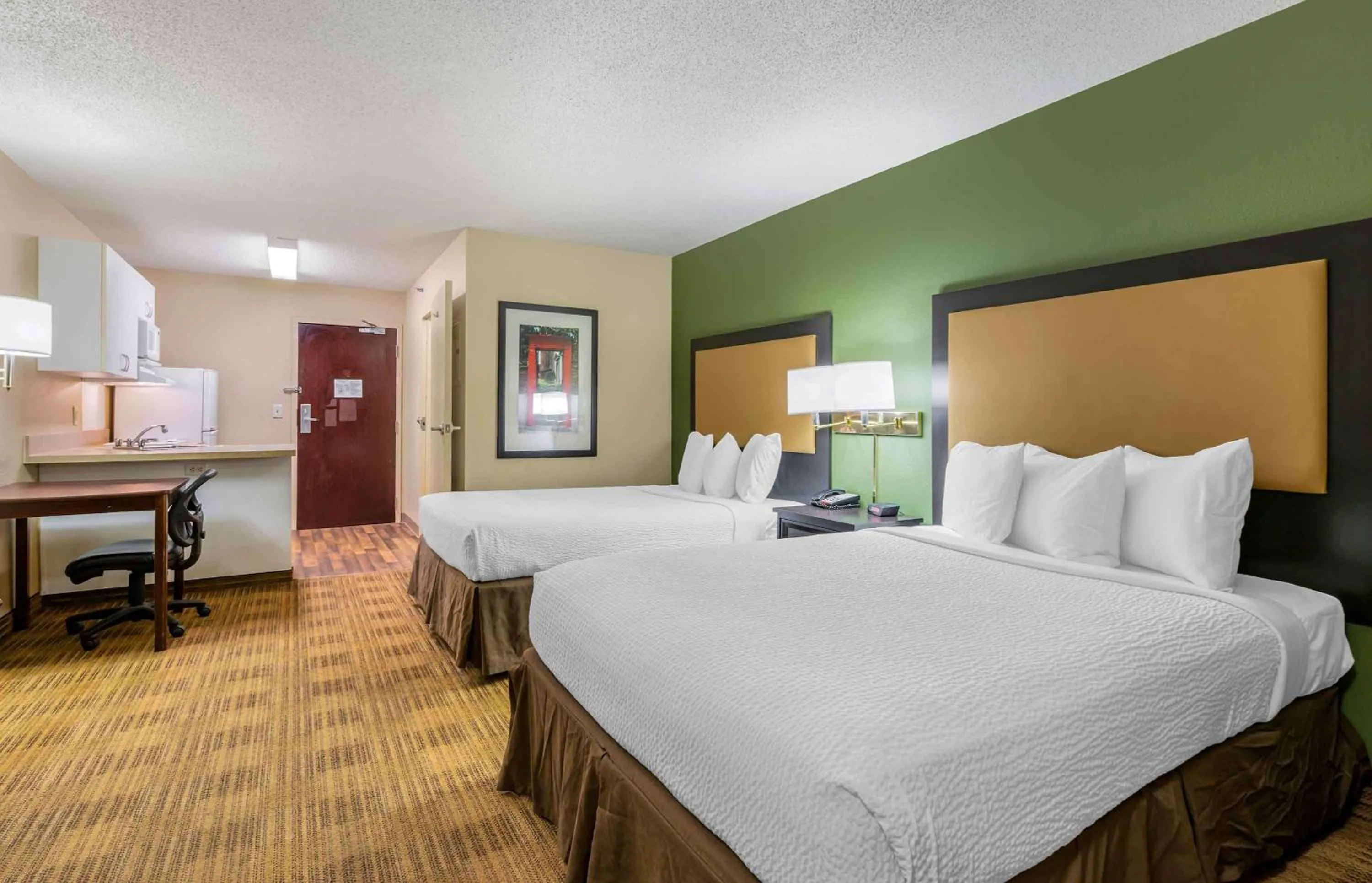 Bedroom, Bed in Extended Stay America Suites - South Bend - Mishawaka - North