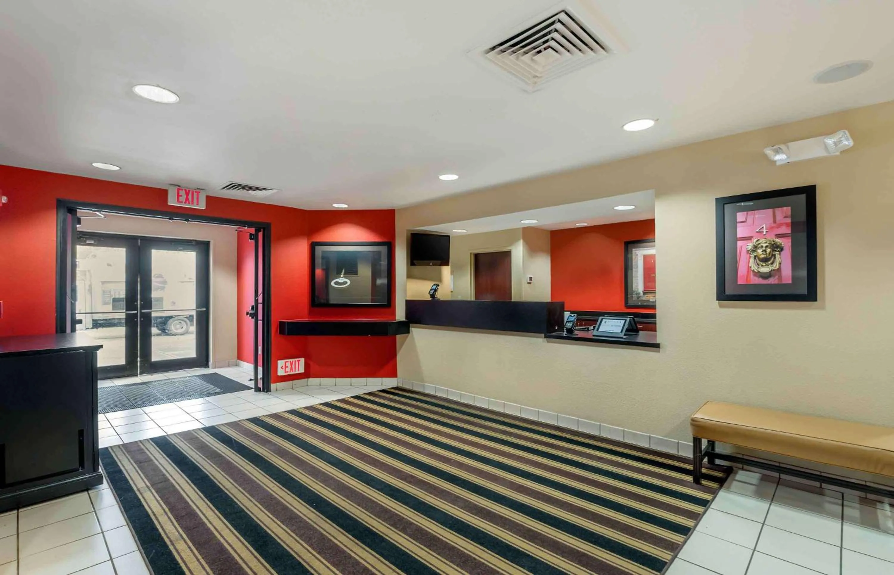 Lobby or reception in Extended Stay America Suites - South Bend - Mishawaka - North