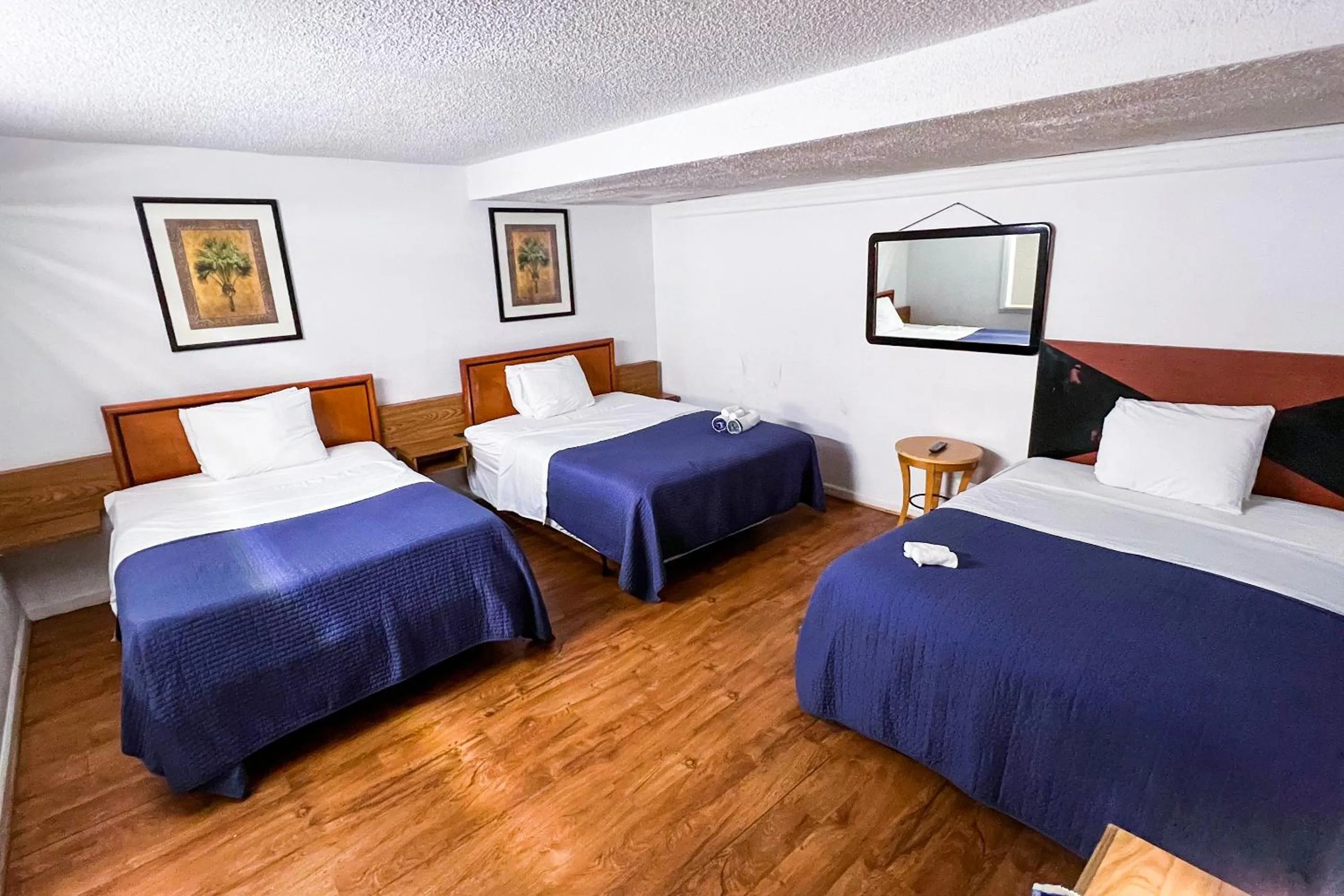 Bedroom in Crepe Myrtle by OYO