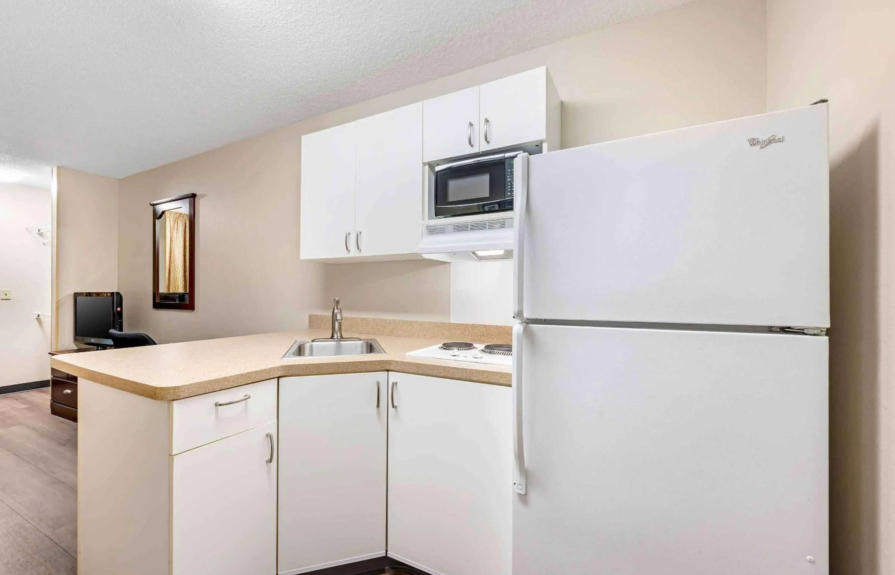 Kitchen or kitchenette in Extended Stay America Suites - Dayton - North