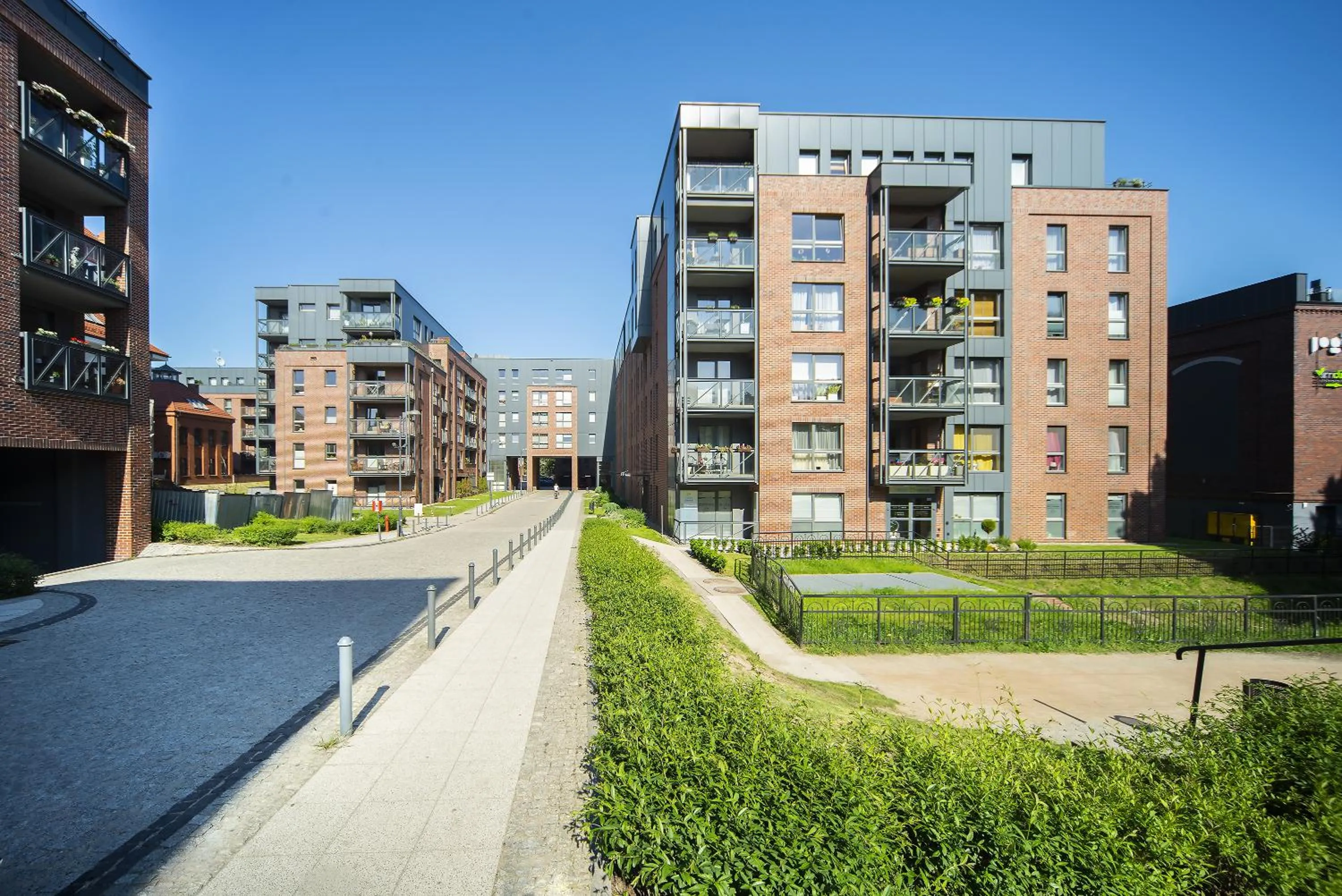 OLD Superior Apartment