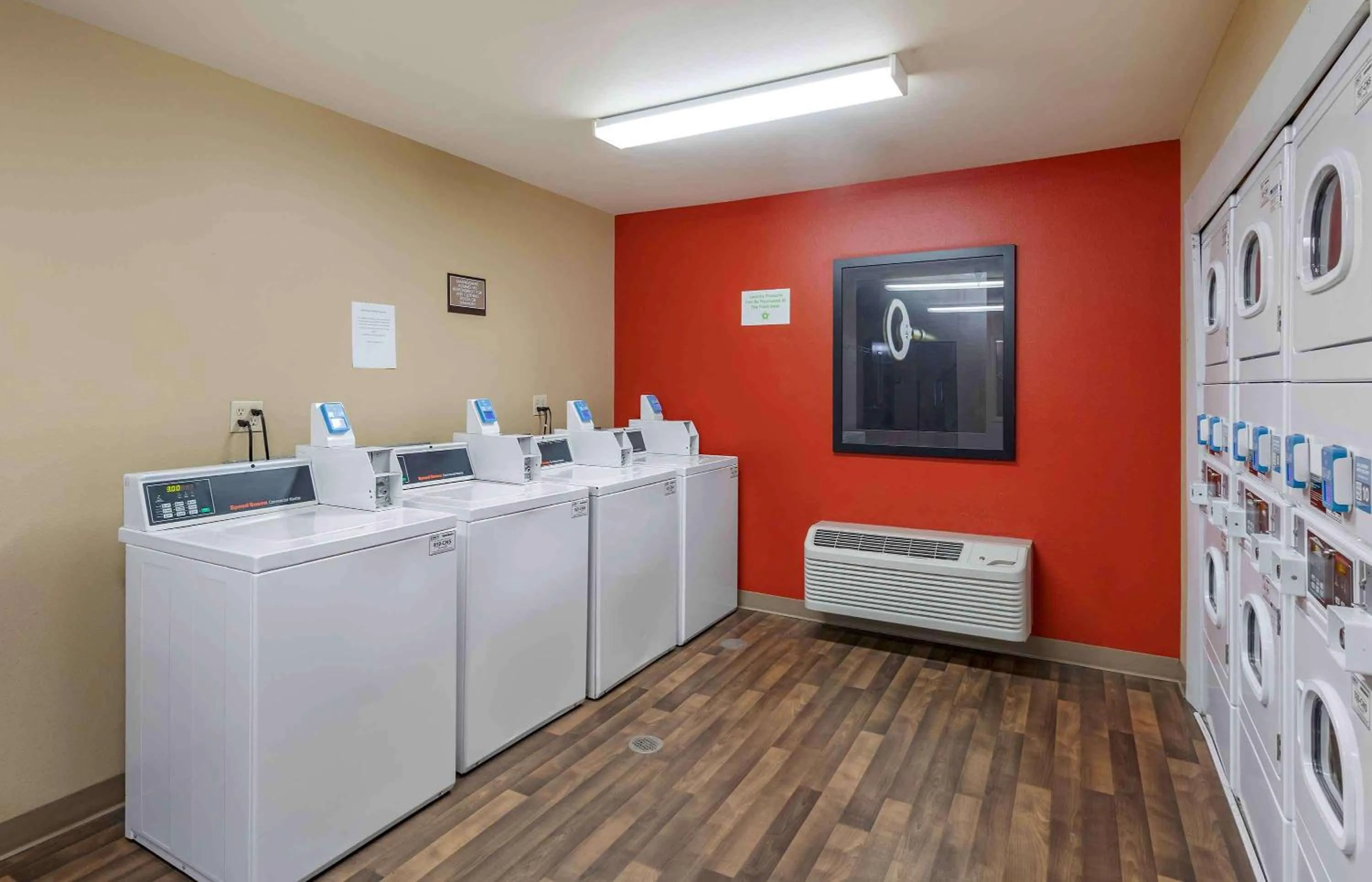 Property building in Extended Stay America Suites - Great Falls - Missouri River