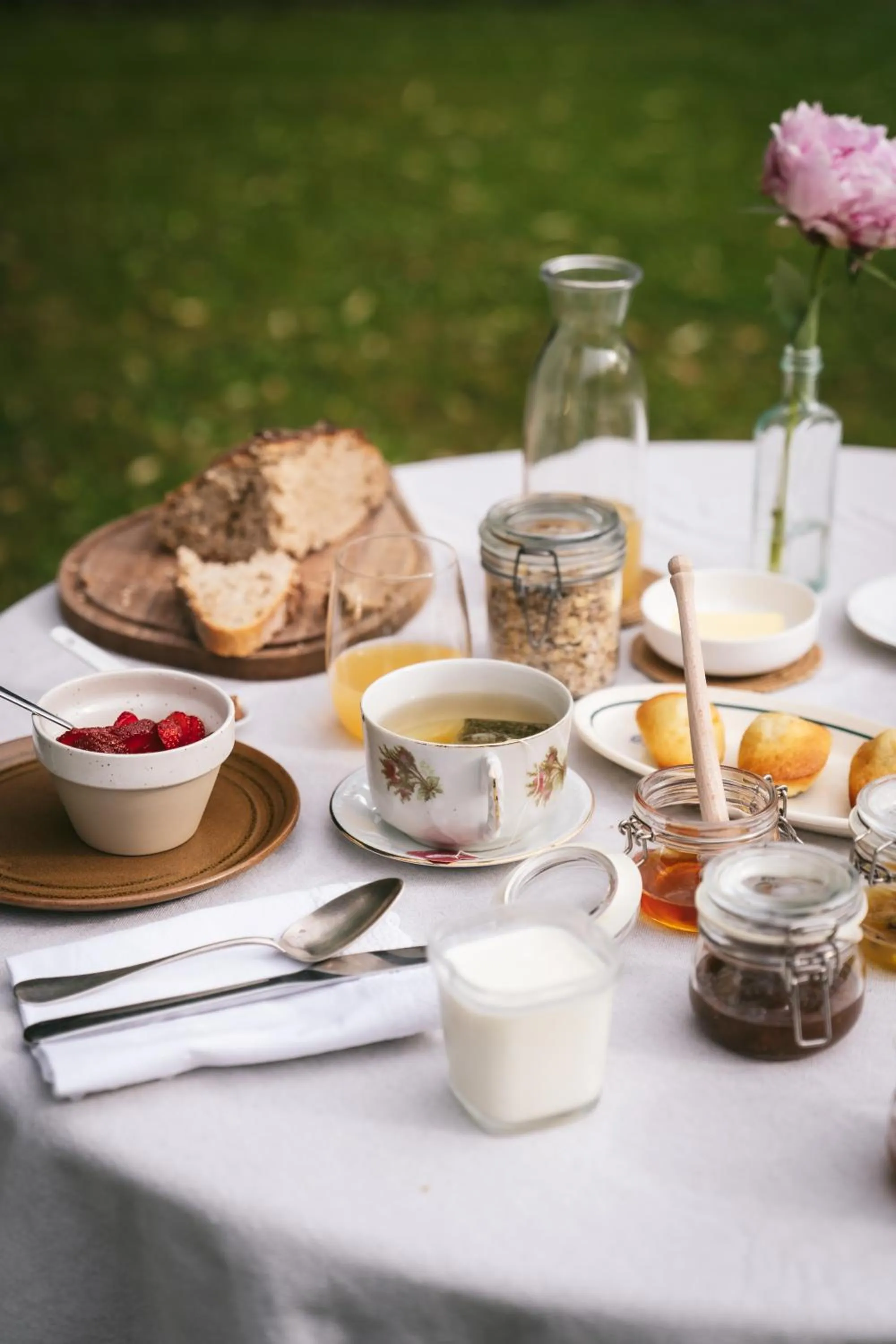 Breakfast in Tomette Singulière