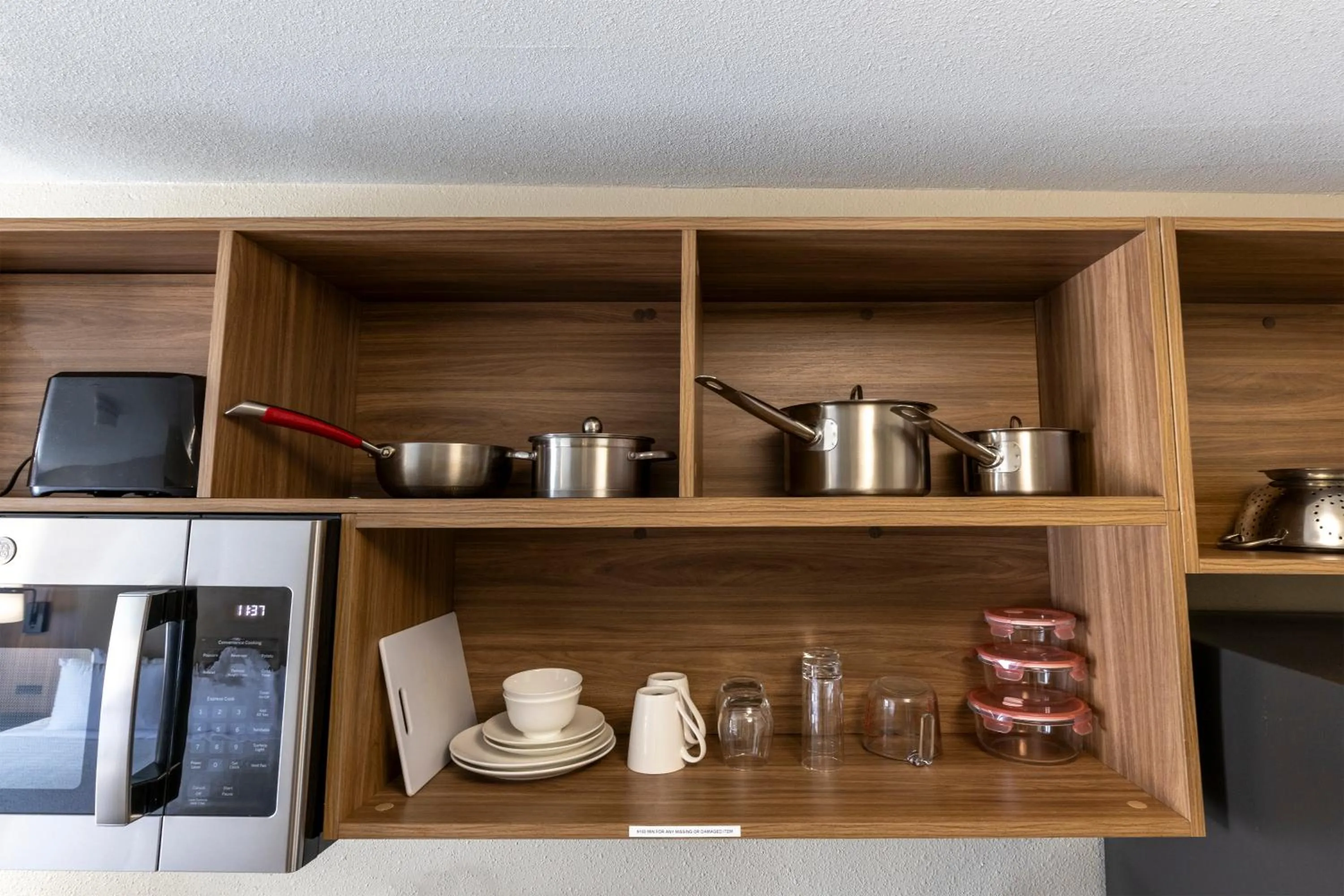 Kitchen or kitchenette in Sonesta ES Suites Lafayette Airport Extended Stay