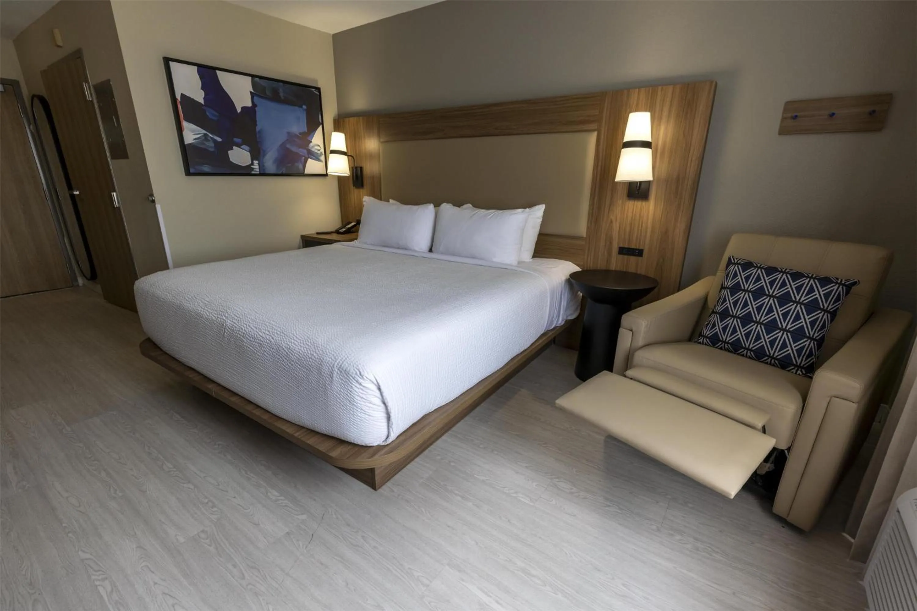 Bedroom, Bed in Sonesta ES Suites Lafayette Airport Extended Stay