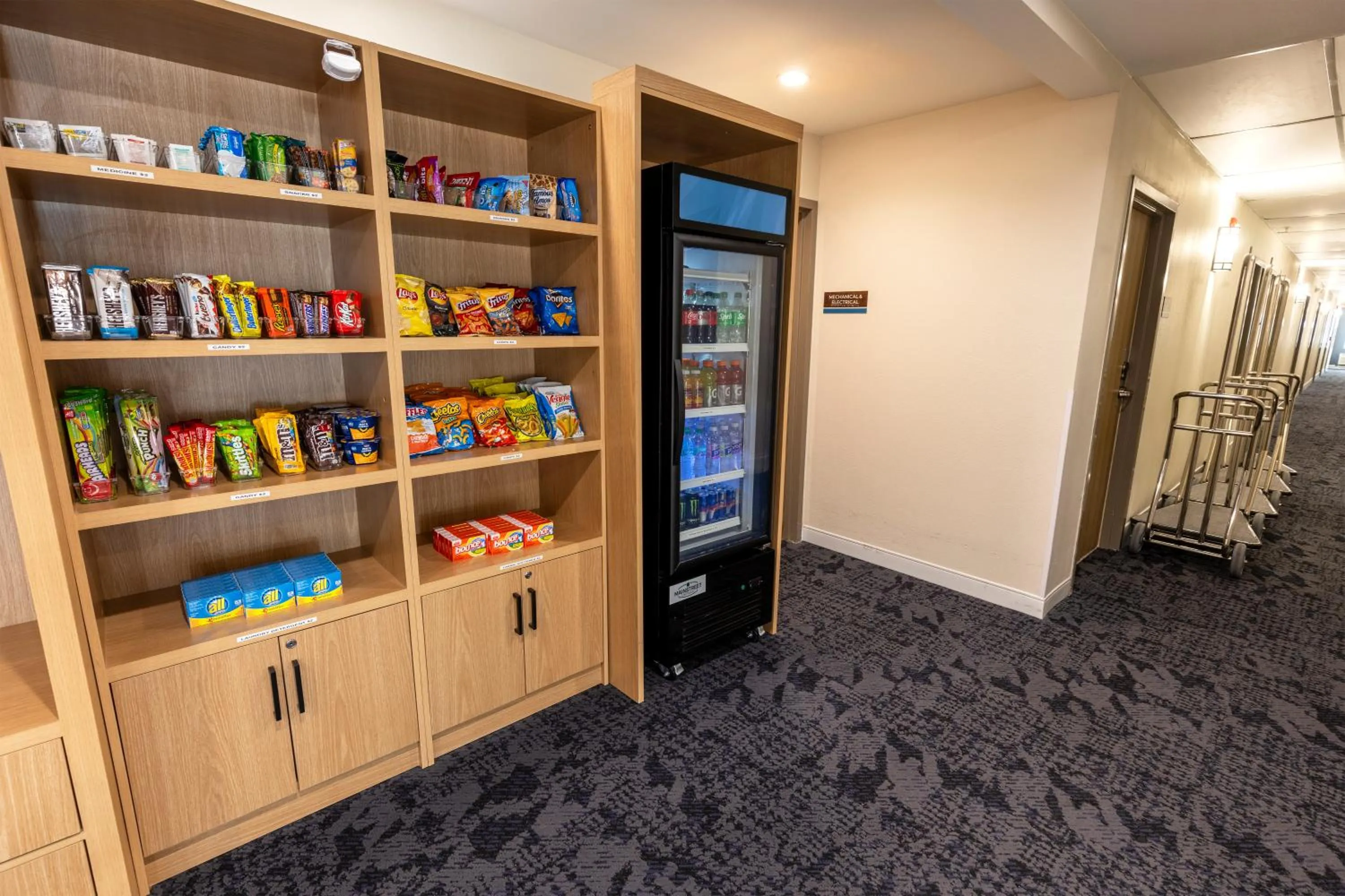 vending machine in Sonesta ES Suites Lafayette Airport Extended Stay