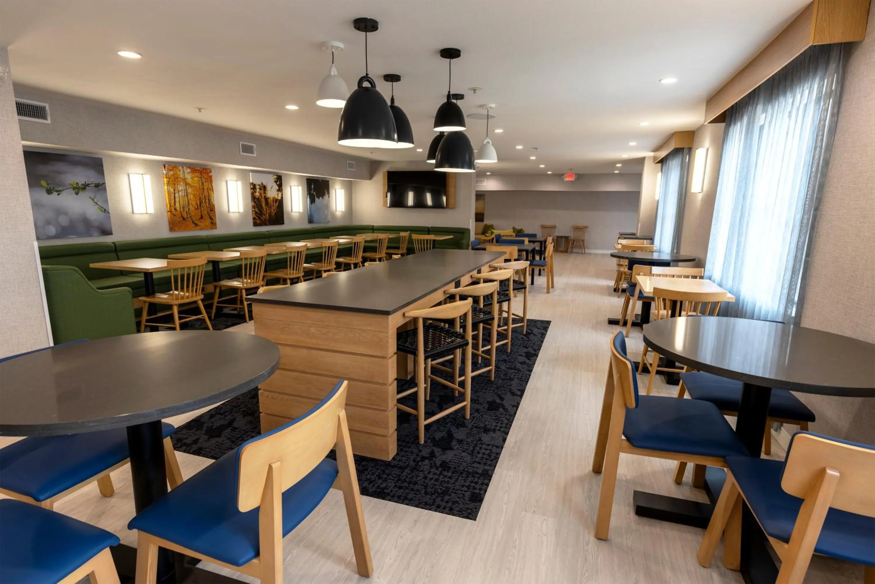 Restaurant/places to eat in Sonesta ES Suites Lafayette Airport Extended Stay