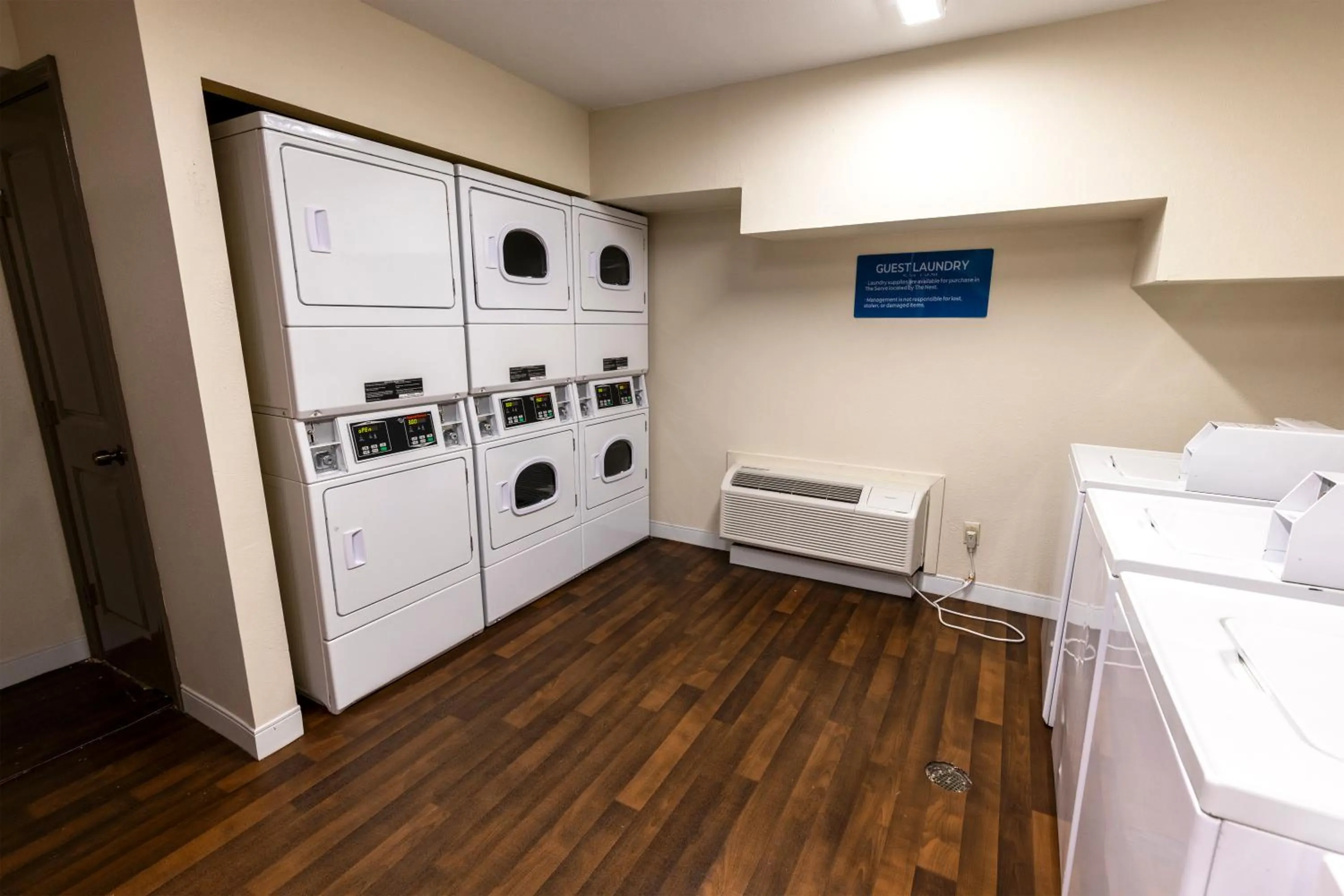 washing machine in Sonesta ES Suites Lafayette Airport Extended Stay