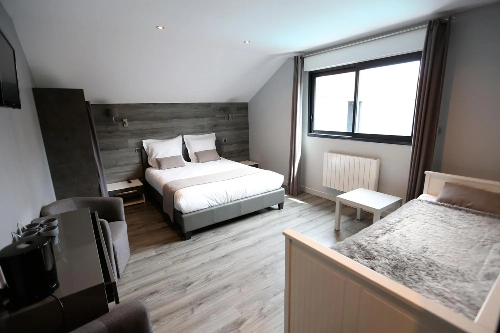 Photo of the whole room, Bed in Le Bord de Sèvre