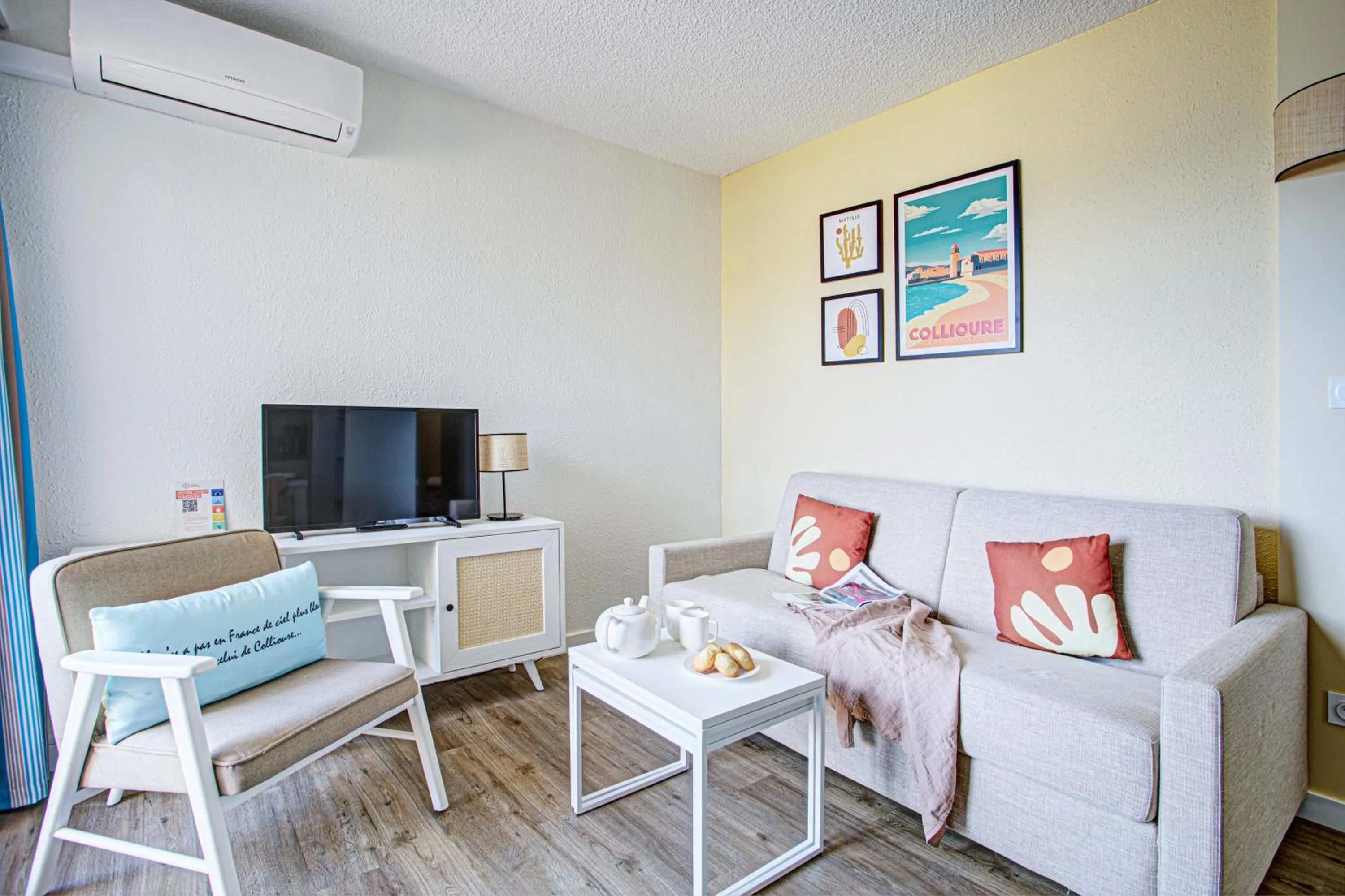 Communal lounge/ TV room in Residence Pierre & Vacances Les Balcons de Collioure