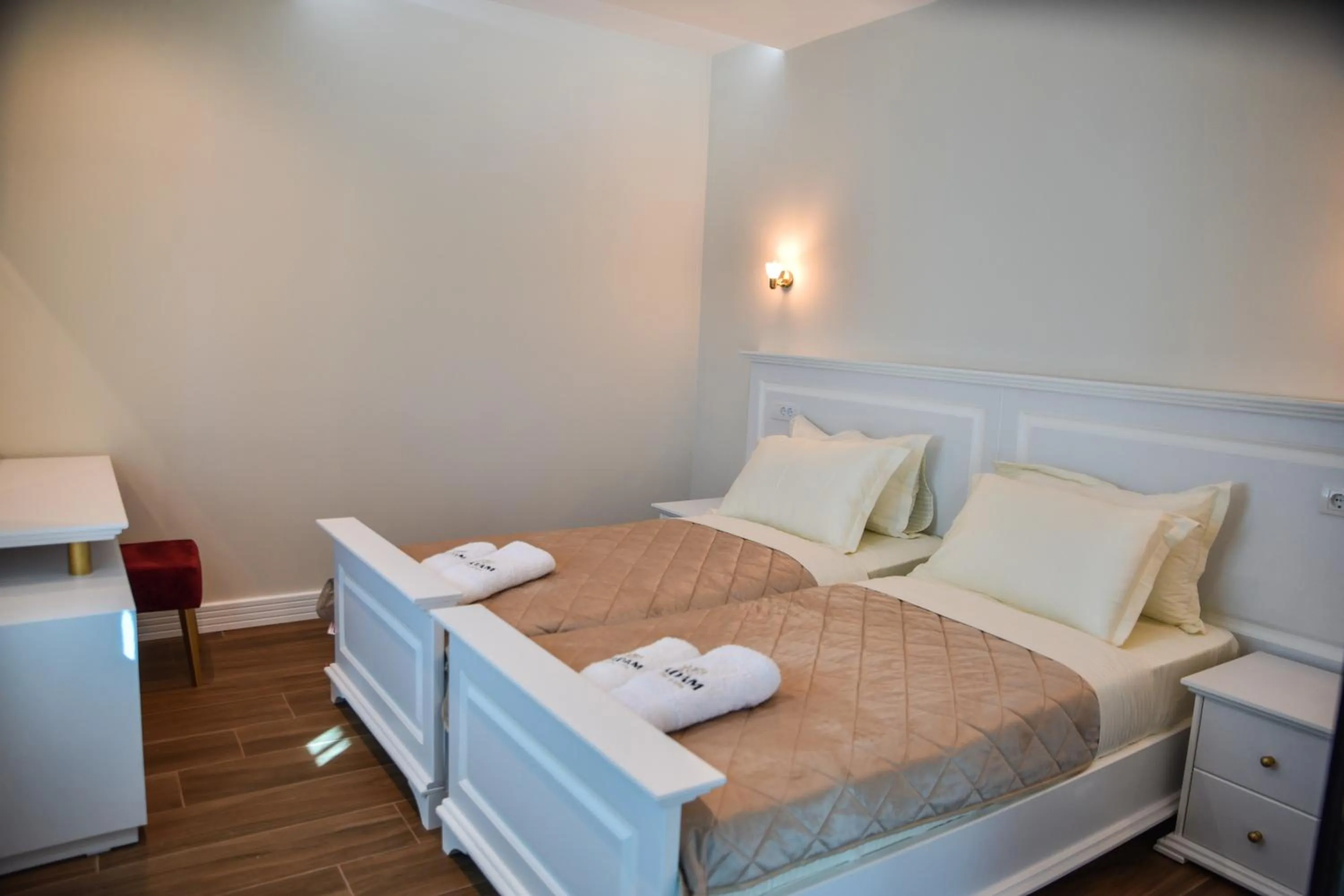 Photo of the whole room, Bed in Padam Hotel & SPA