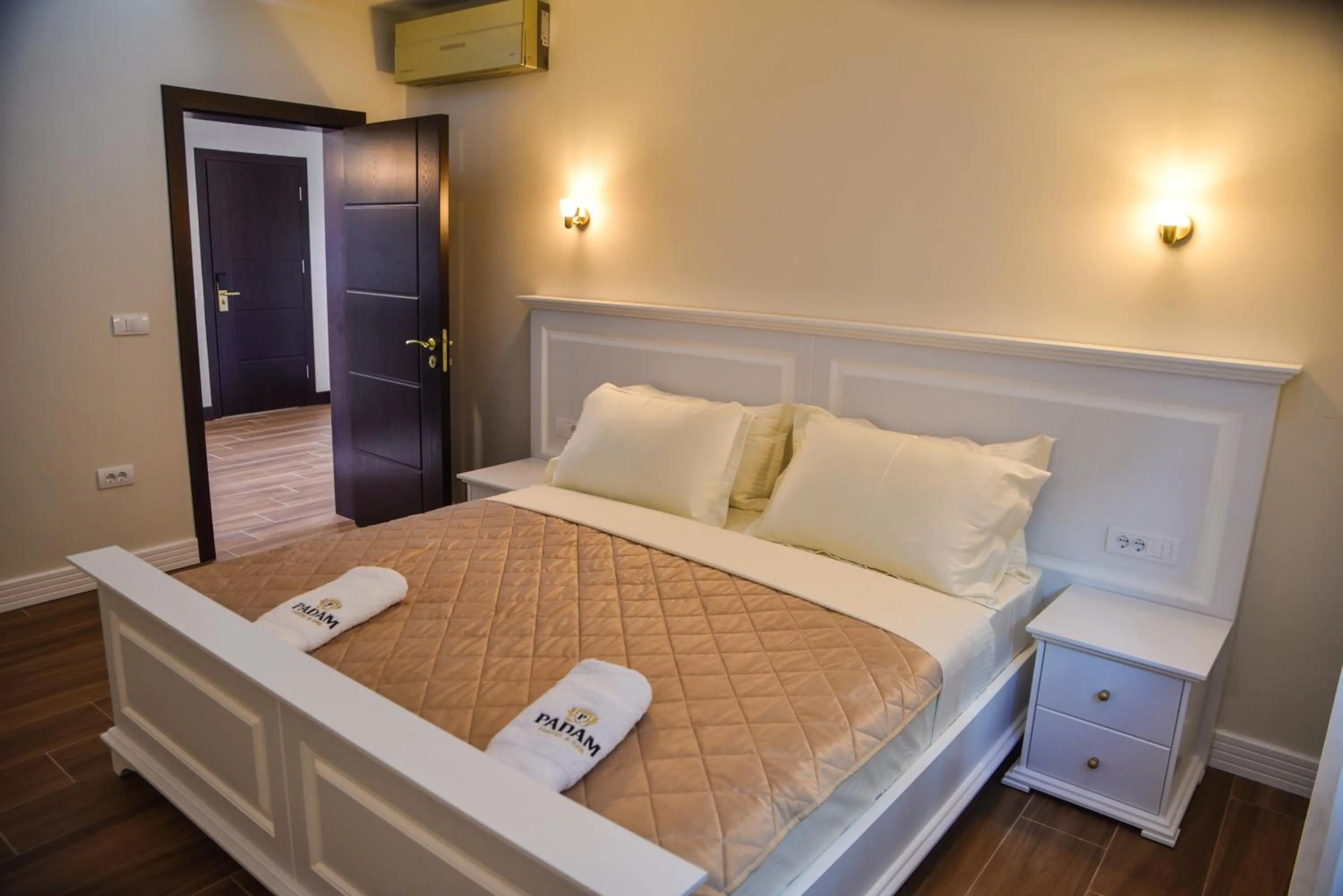 Bedroom, Bed in Padam Hotel & SPA