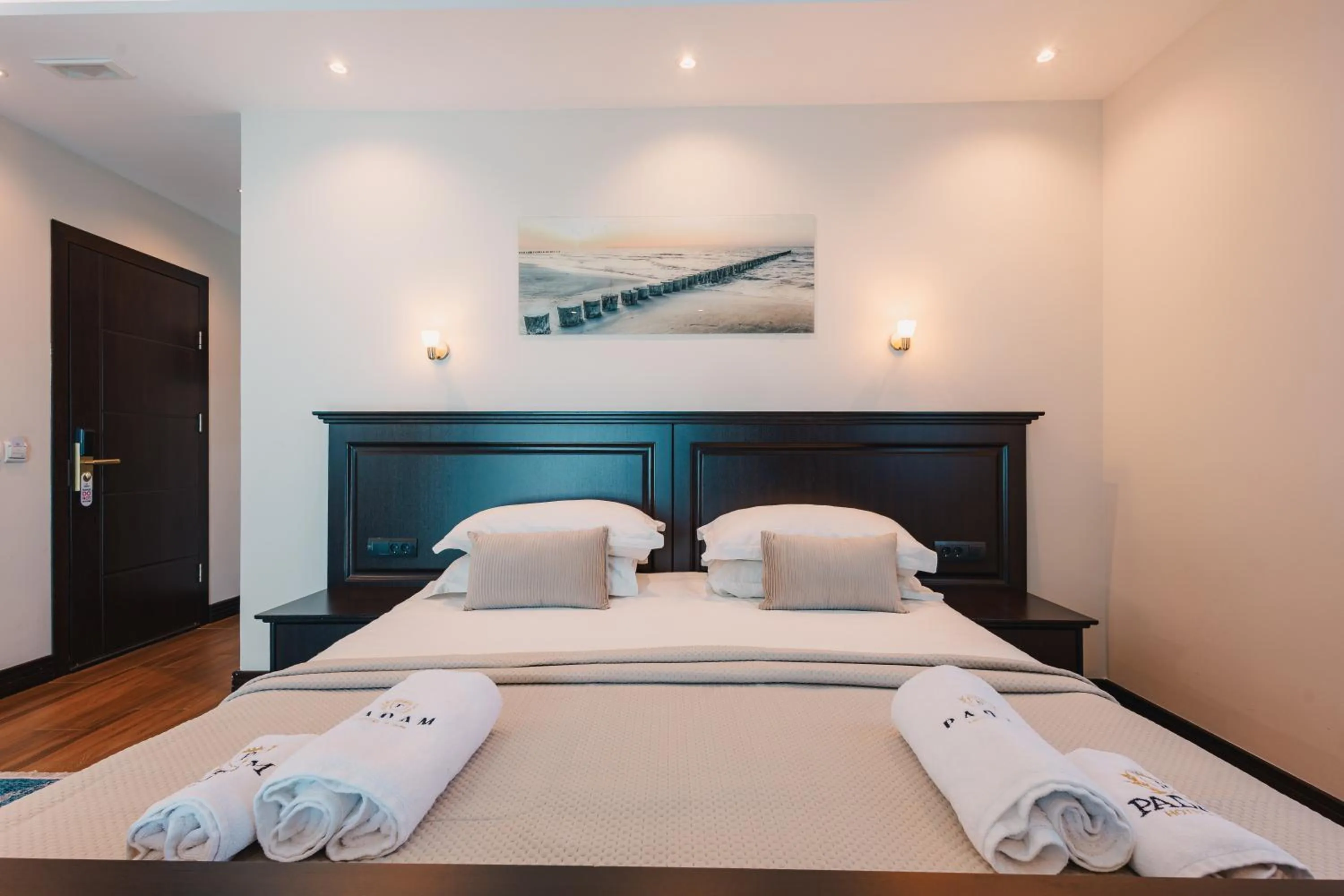 Bed in Padam Hotel & SPA