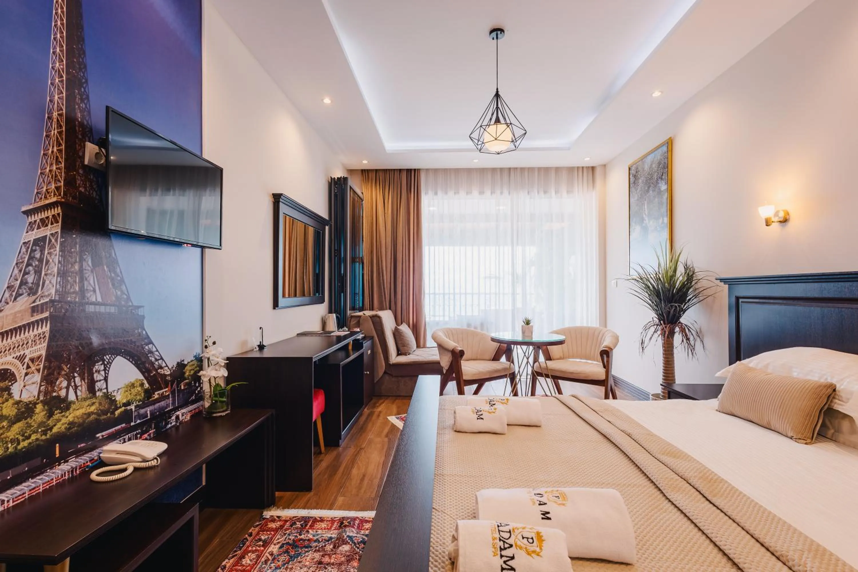 Bed in Padam Hotel & SPA