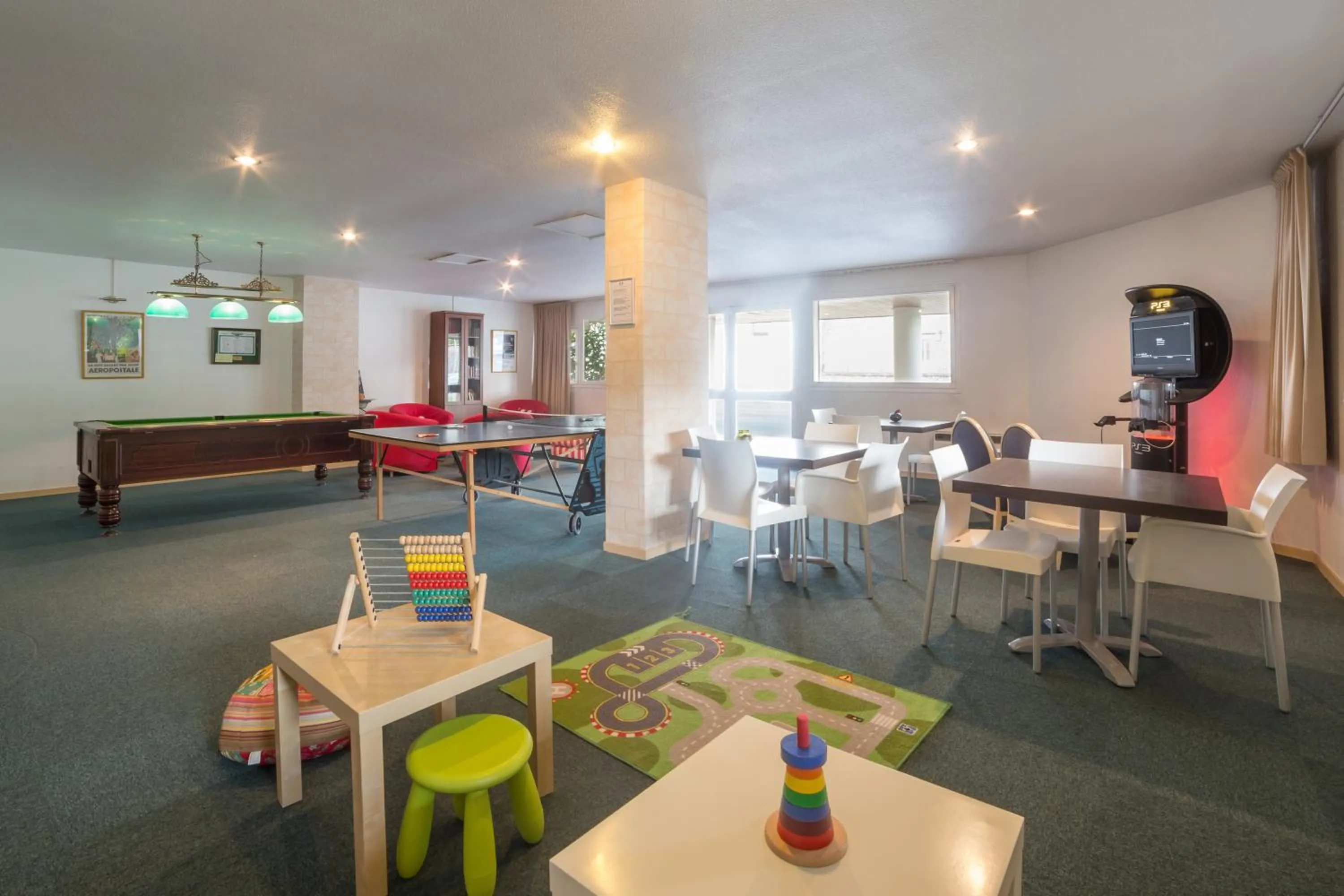 Communal lounge/ TV room in Résidence Pierre & Vacances Eguzki