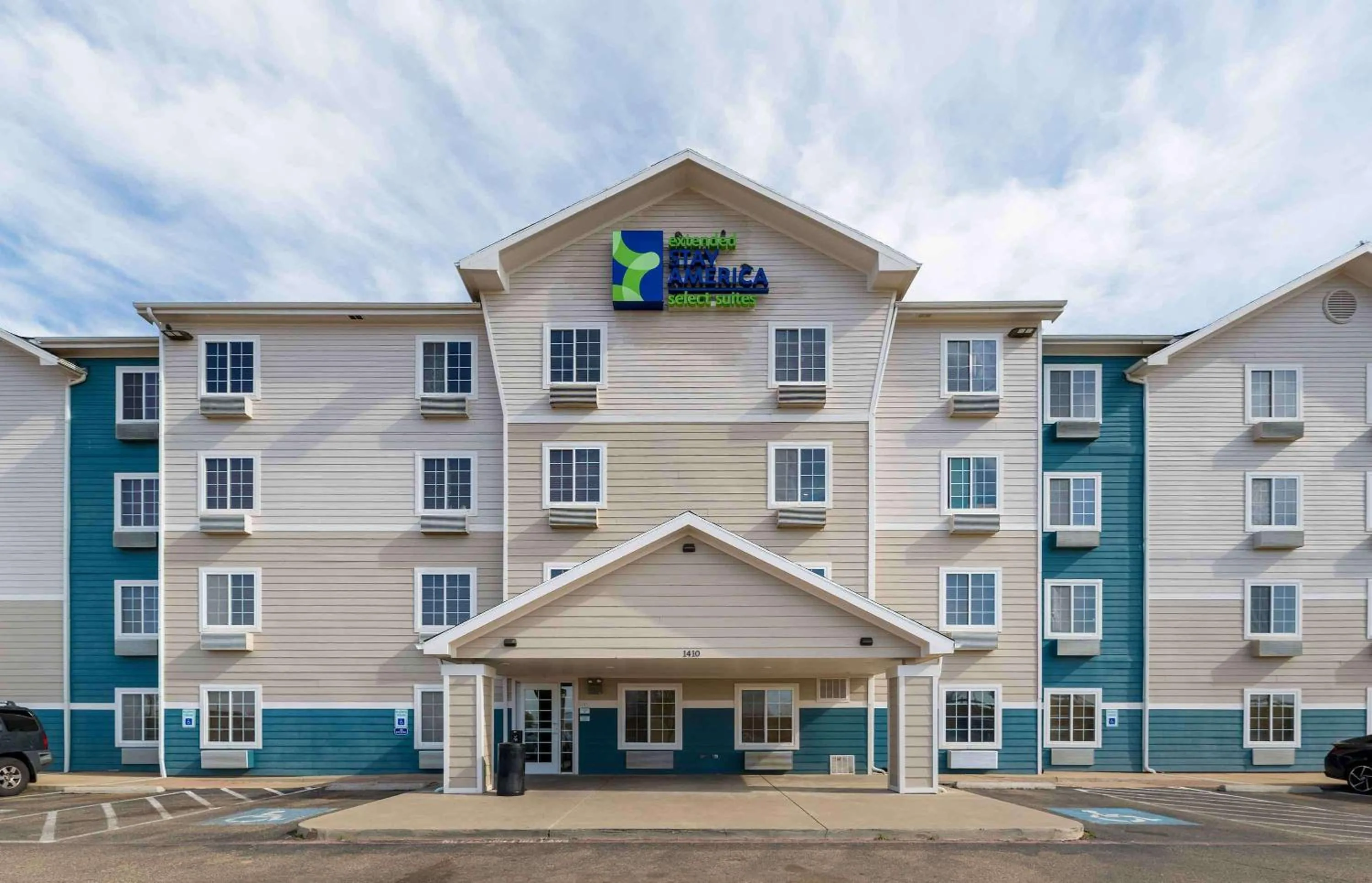 Property building in Extended Stay America Select Suites - Lubbock - South