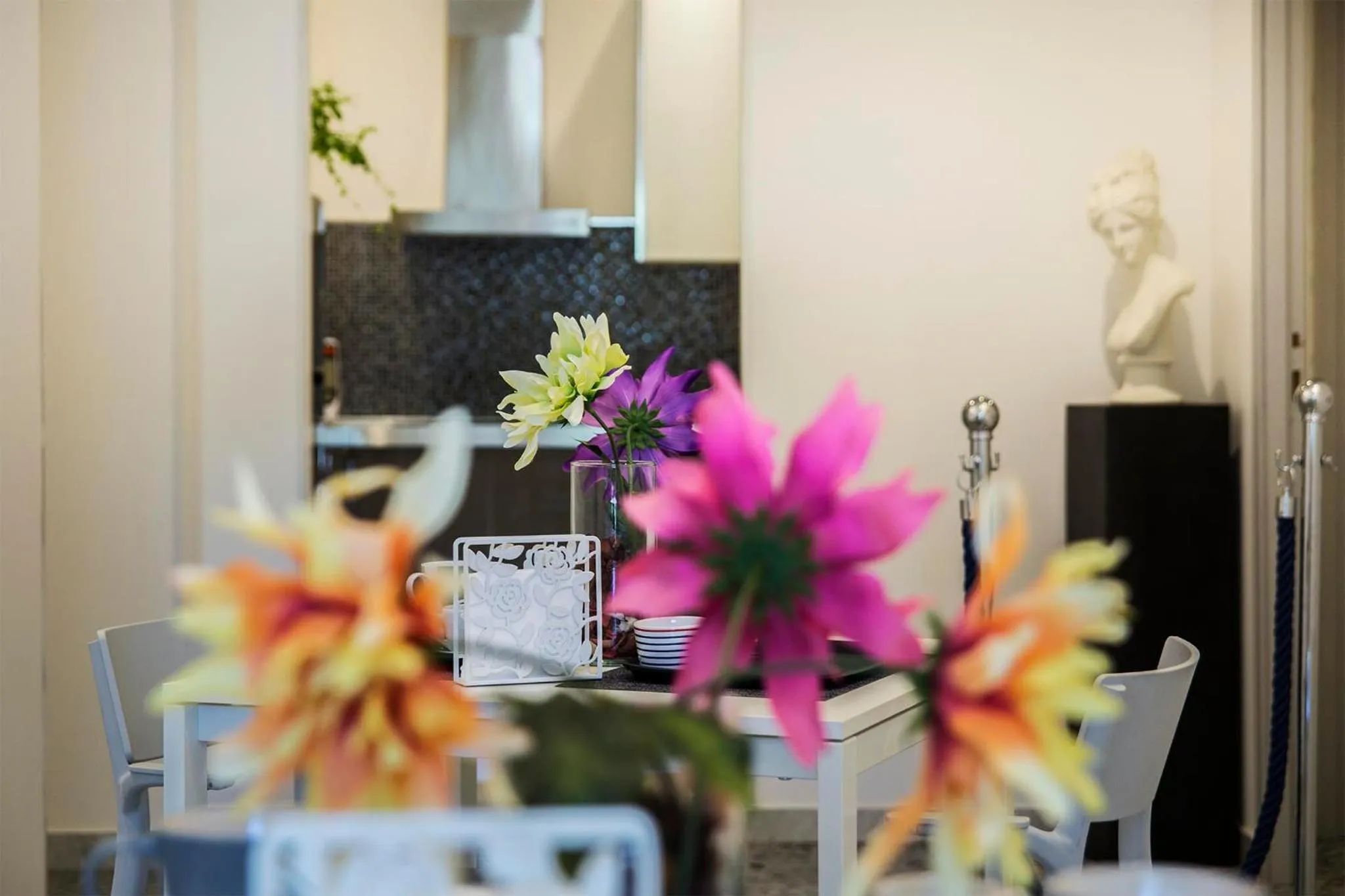 Communal lounge/ TV room in Dulcis In Vatican b&b