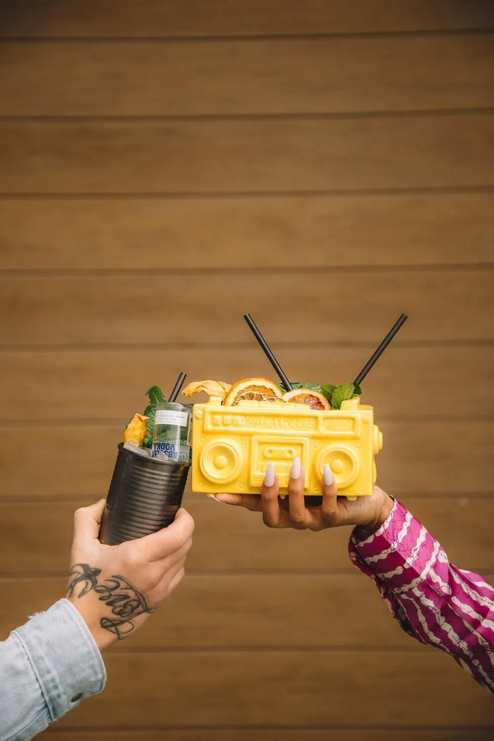 Restaurant/places to eat in aloft Green Bay