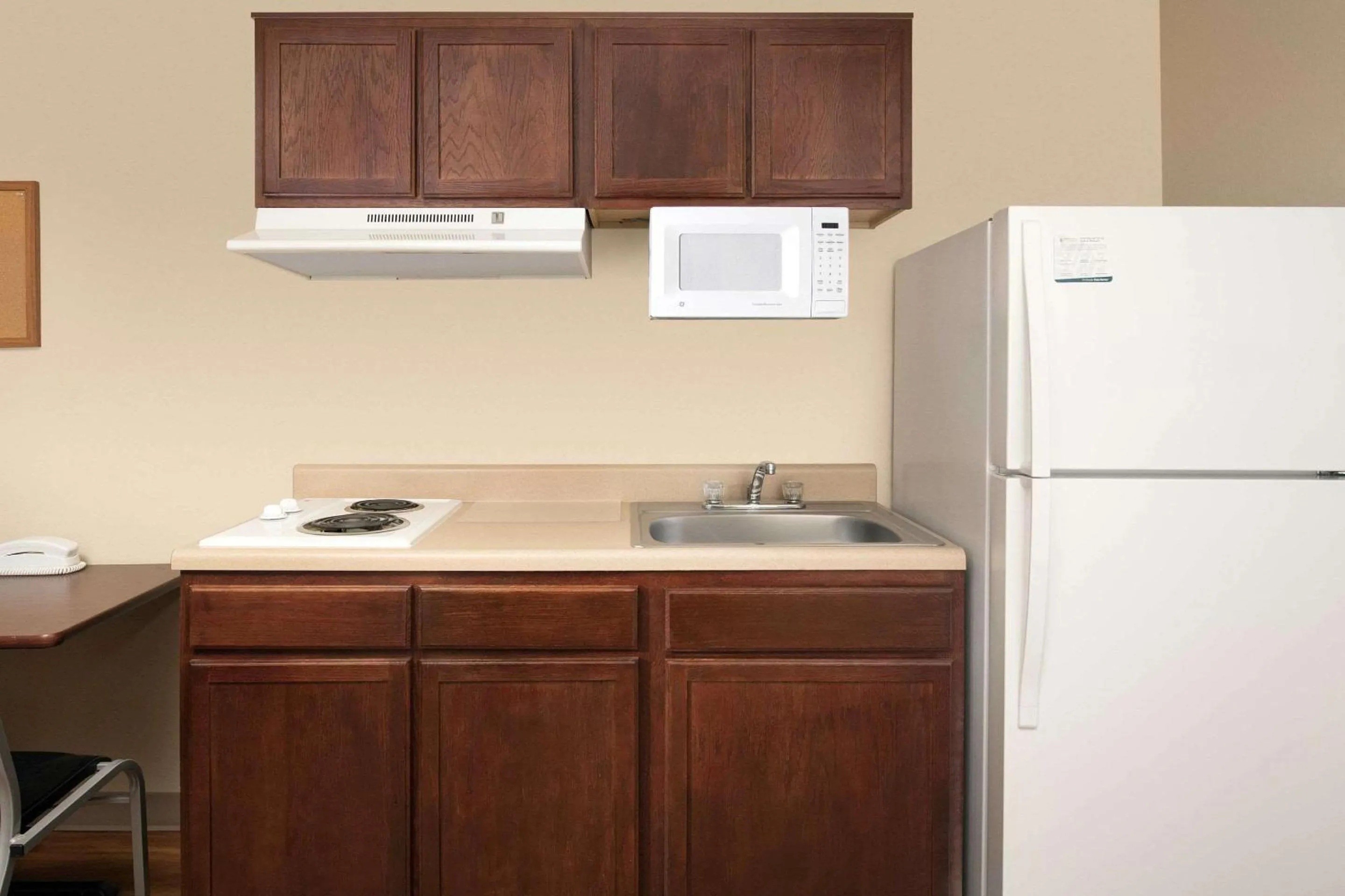 Kitchen or kitchenette in WoodSpring Suites Killeen