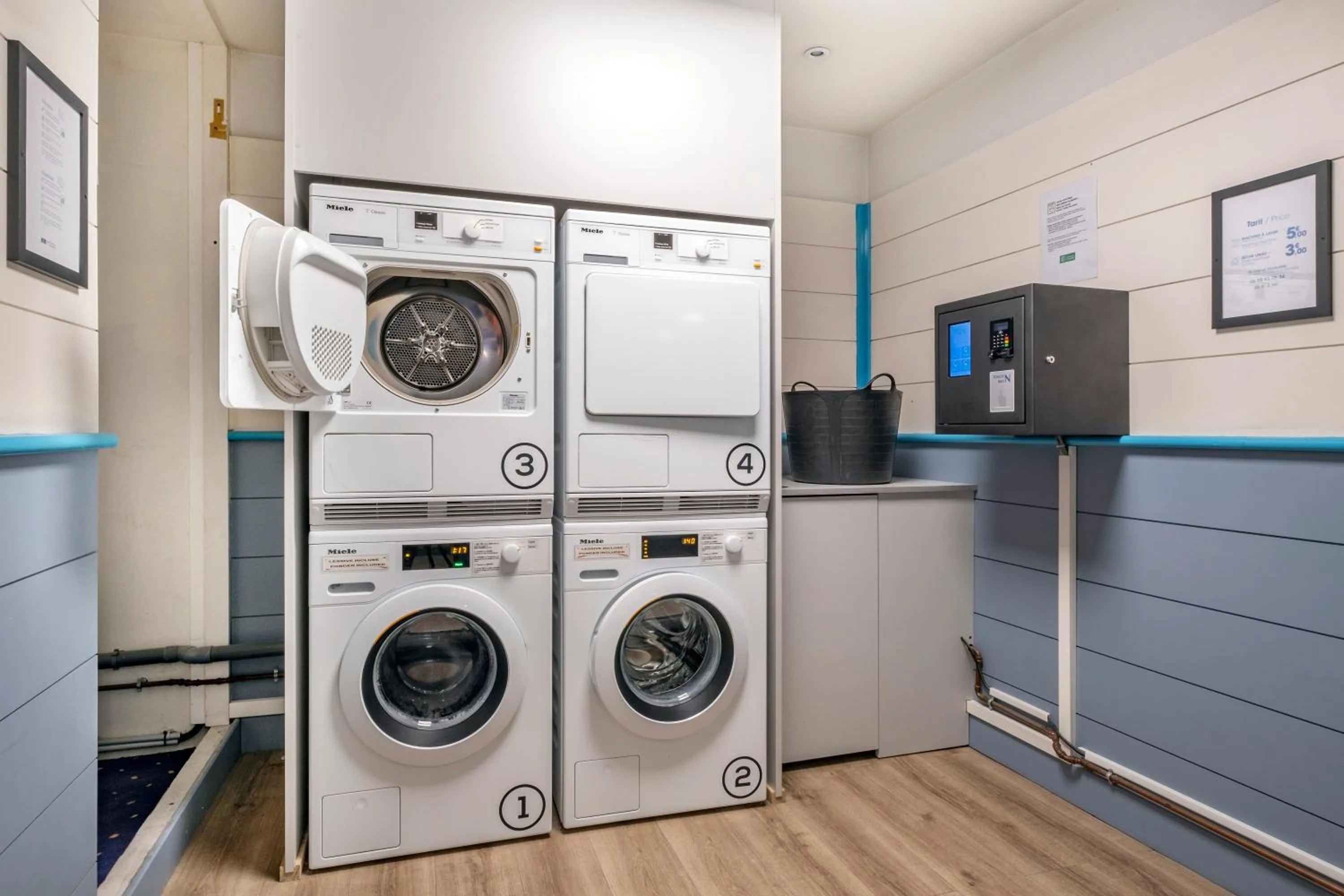 washing machine in Résidence Pierre & Vacances Centre