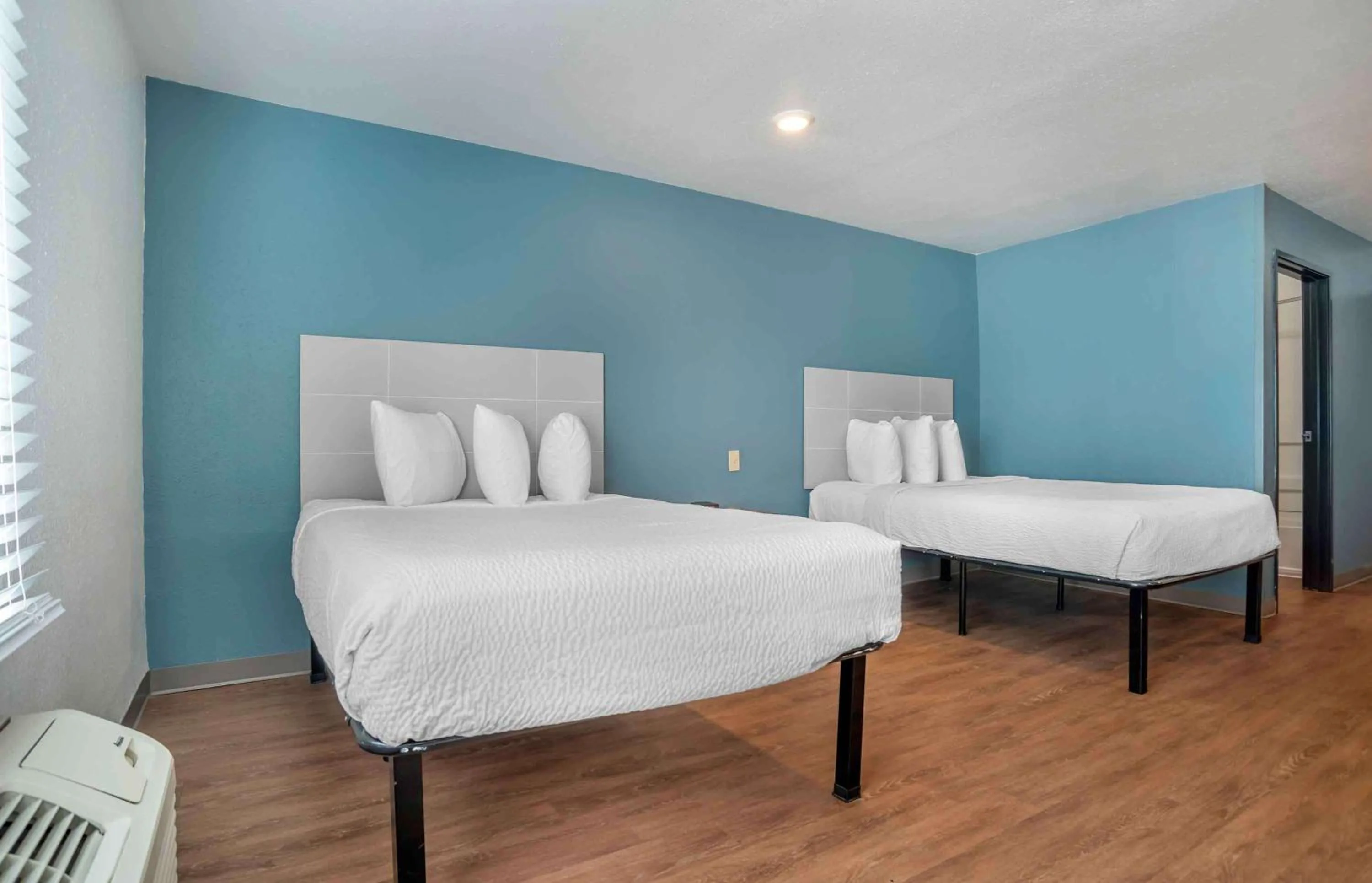 Bedroom, Bed in Extended Stay America Select Suites - Jackson - South