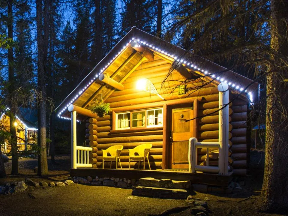 Property building in Storm Mountain Lodge & Cabins