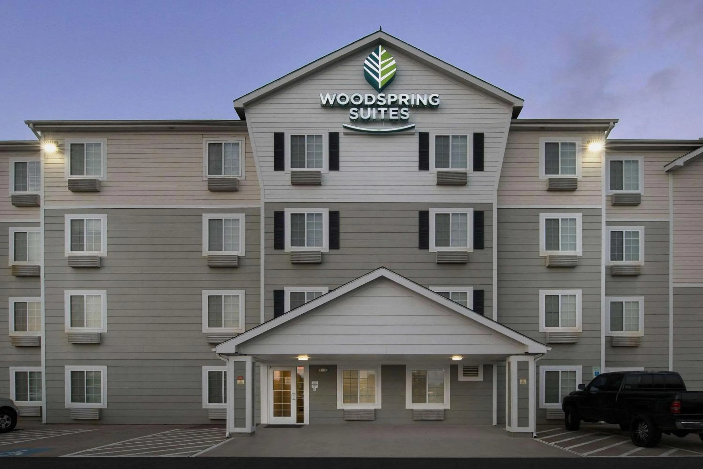 Property building in WoodSpring Suites Waco near University