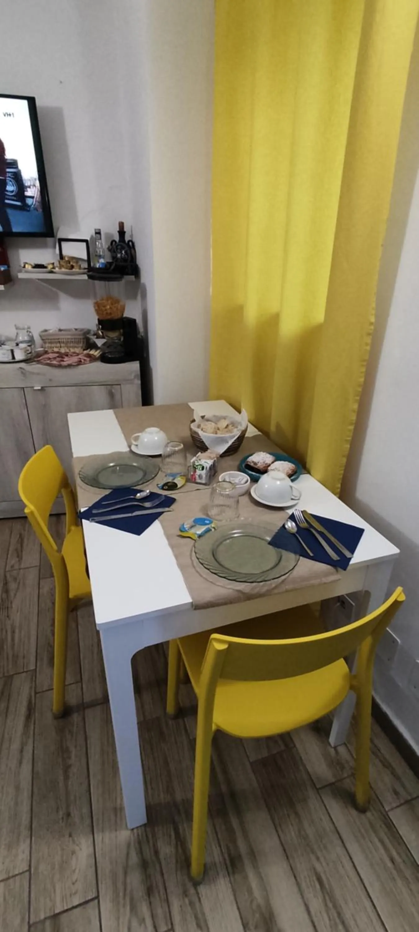 Breakfast in B&B AKROPOLIS