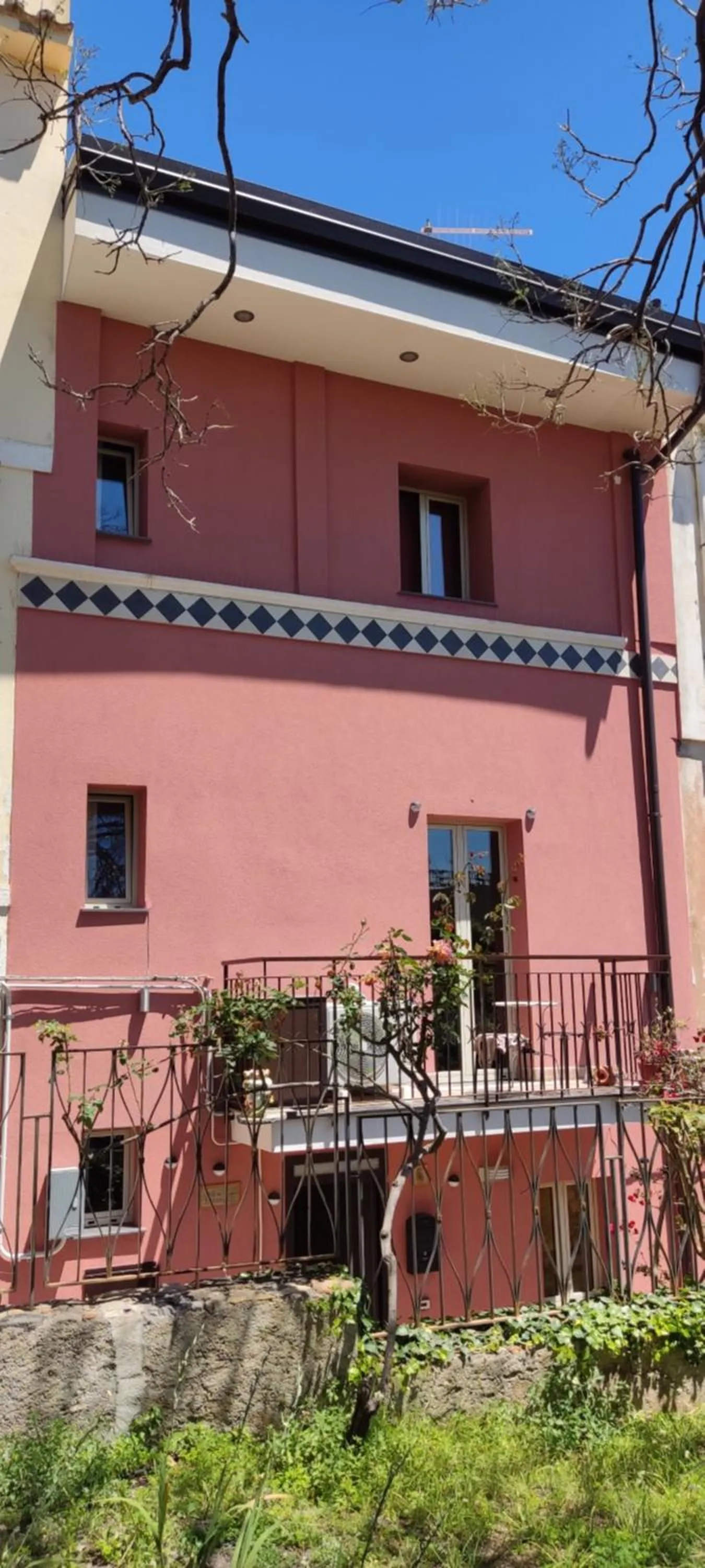 Property building in B&B AKROPOLIS