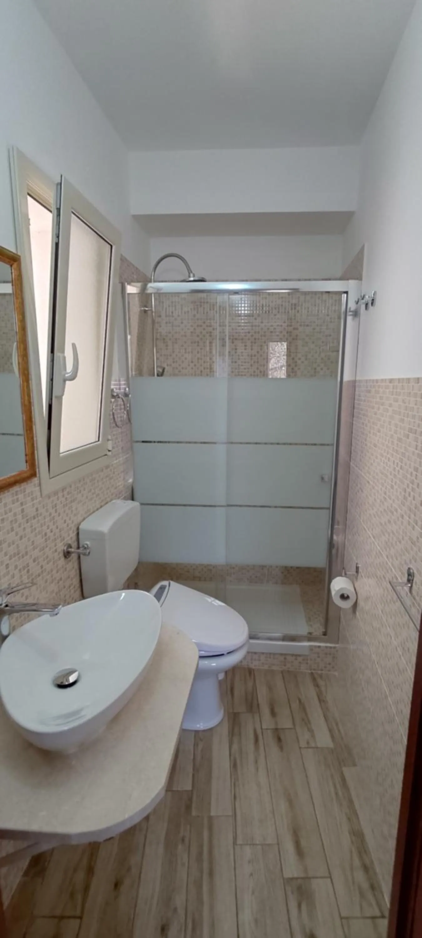 Shower in B&B AKROPOLIS