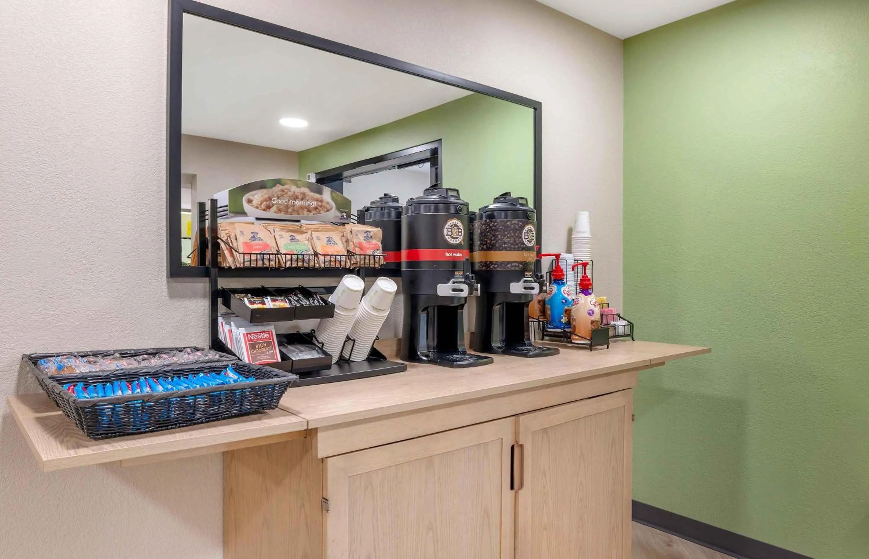 Breakfast in Extended Stay America Suites - San Diego - Carlsbad Village by the Sea