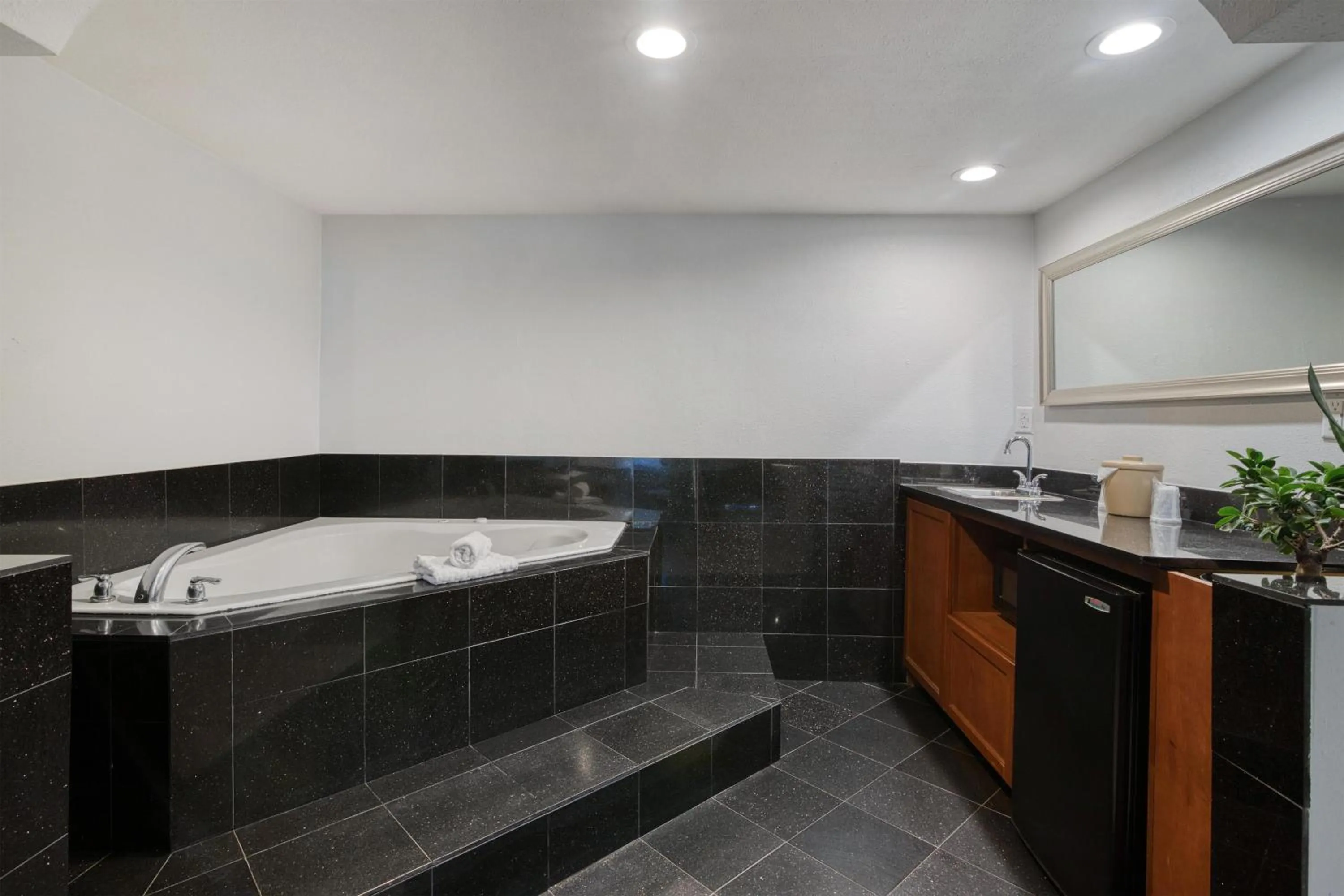 Bedroom in Best Western Of Walterboro