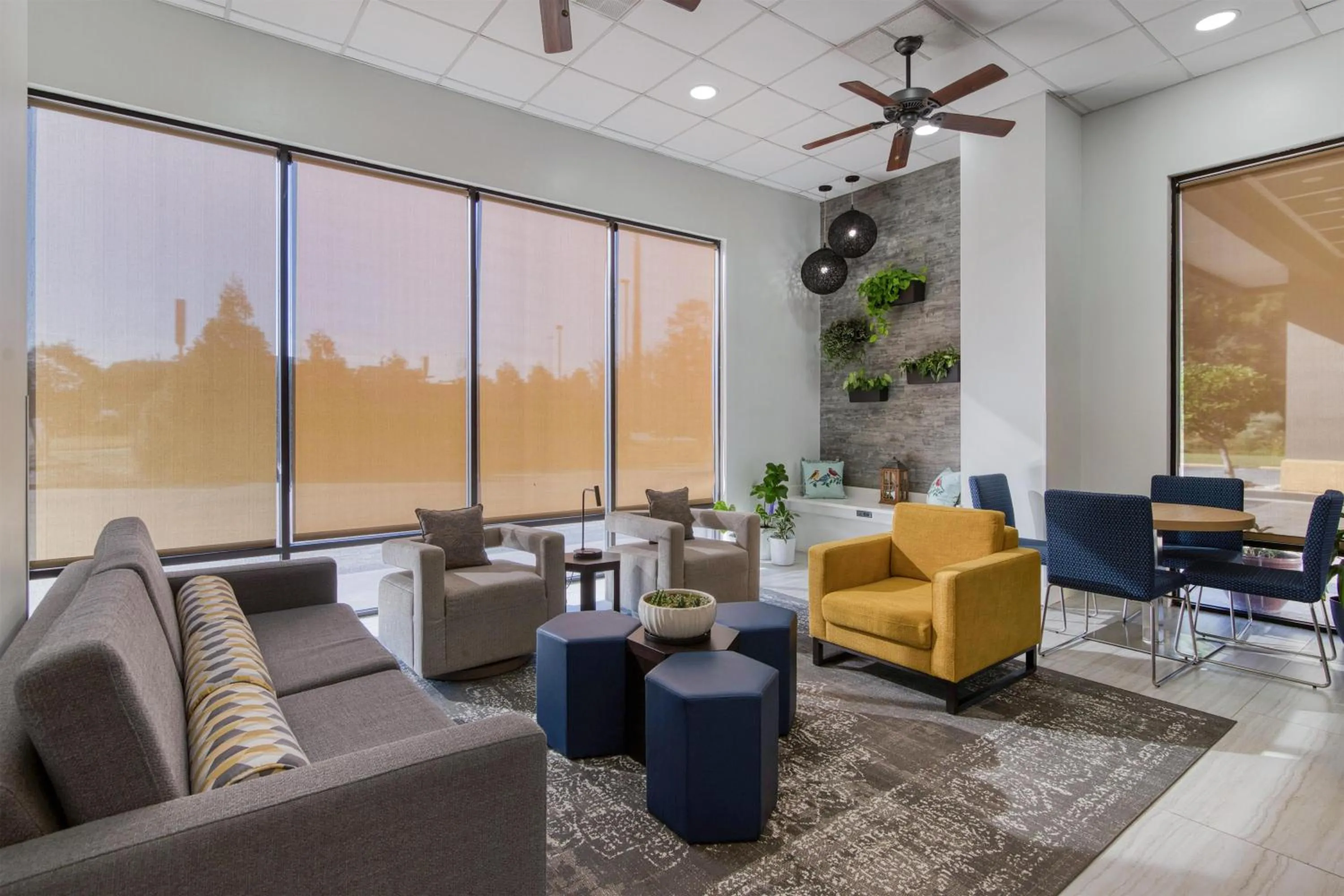 Lobby or reception in Best Western Of Walterboro