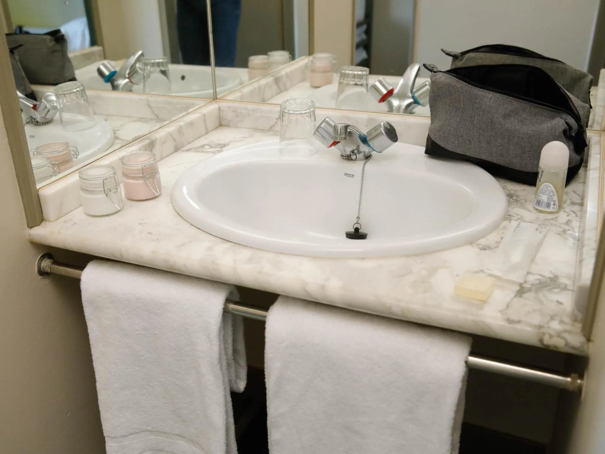 Bathroom in Albergue Monte Do Gozo