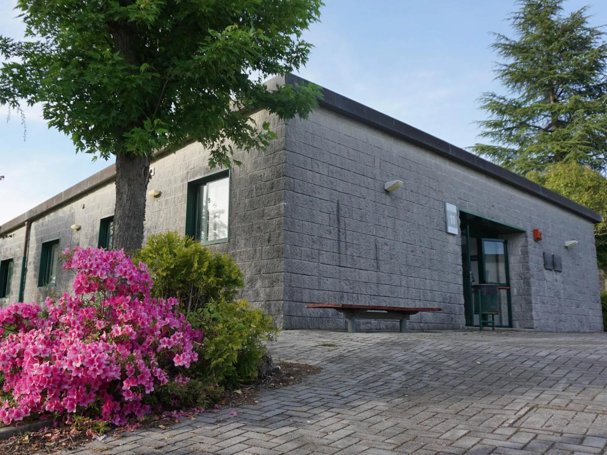 Facade/entrance in Albergue Monte Do Gozo