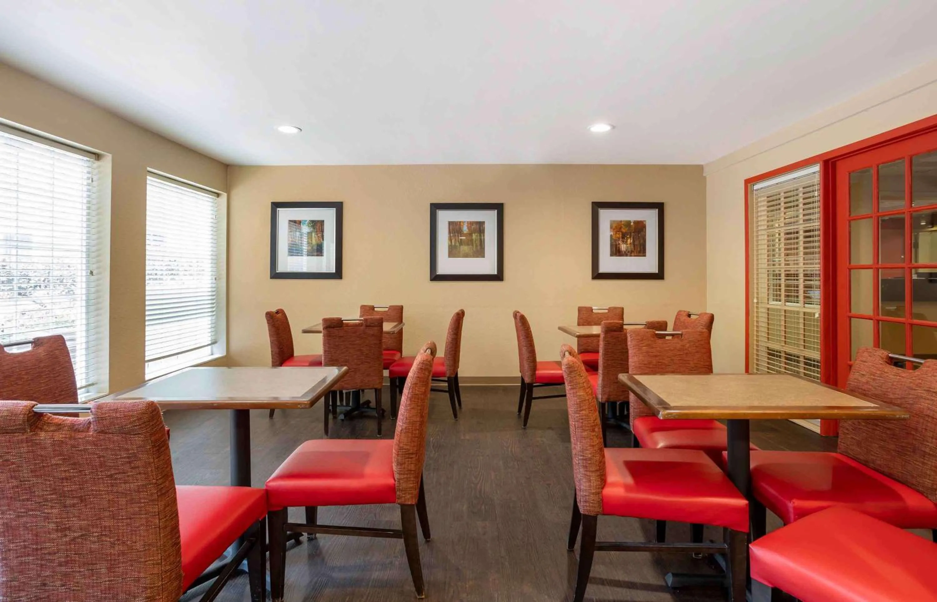 Restaurant/places to eat in Extended Stay America Suites - Fishkill - Route 9