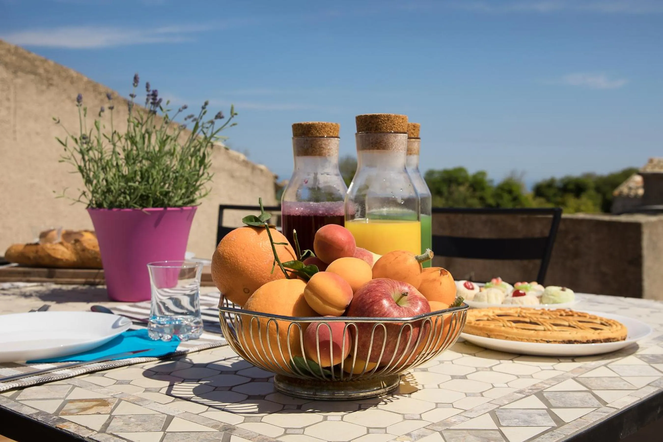 Food and drinks in Bella Vista b&b