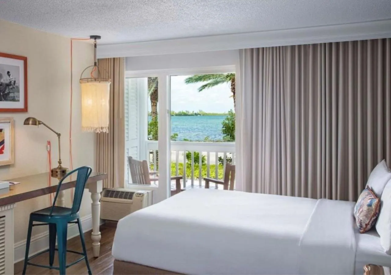 Bedroom, Bed in Havana Cabana at Key West