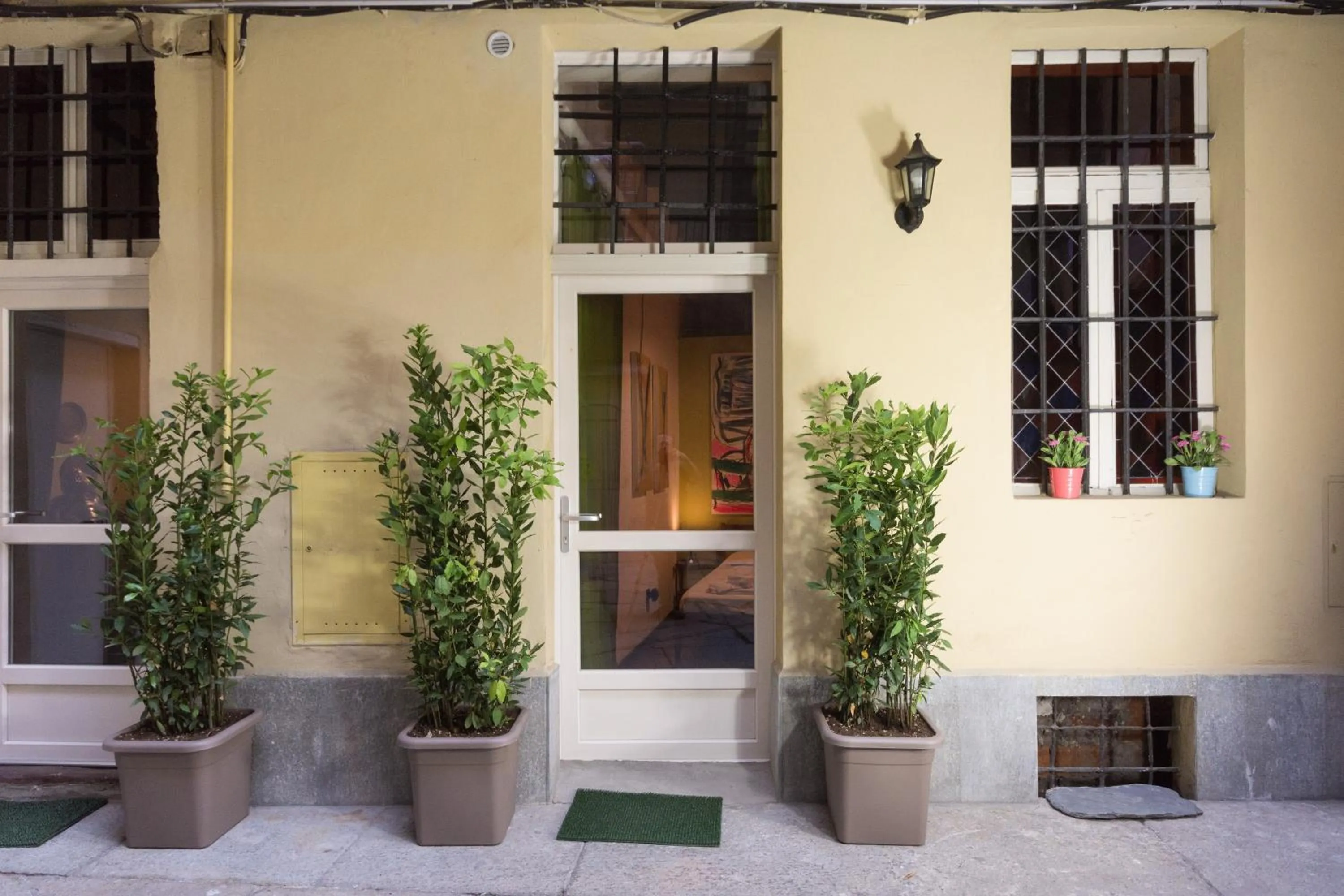 Facade/entrance in Le petit coeur de la ville