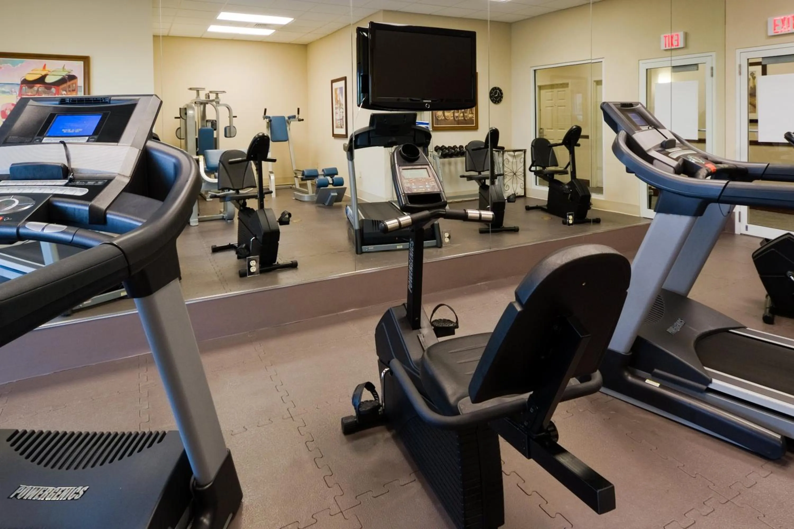 Fitness centre/facilities in Holiday Inn Express & Suites Miami Kendall by IHG