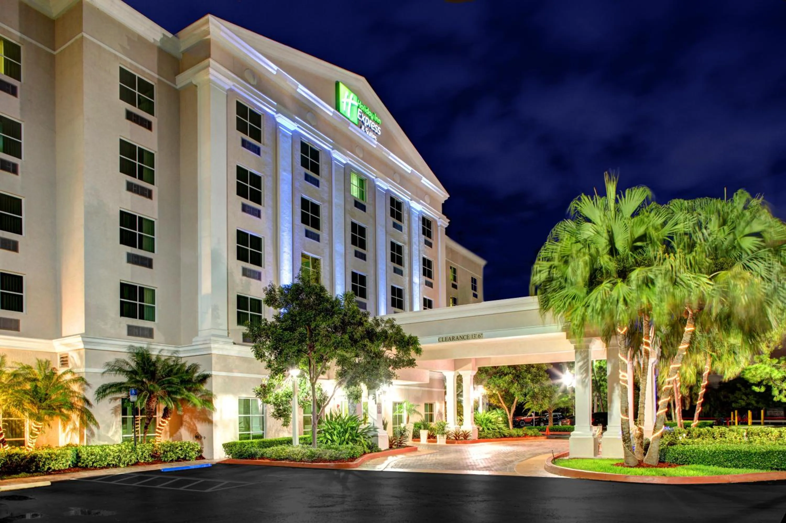 Property building in Holiday Inn Express & Suites Miami Kendall by IHG