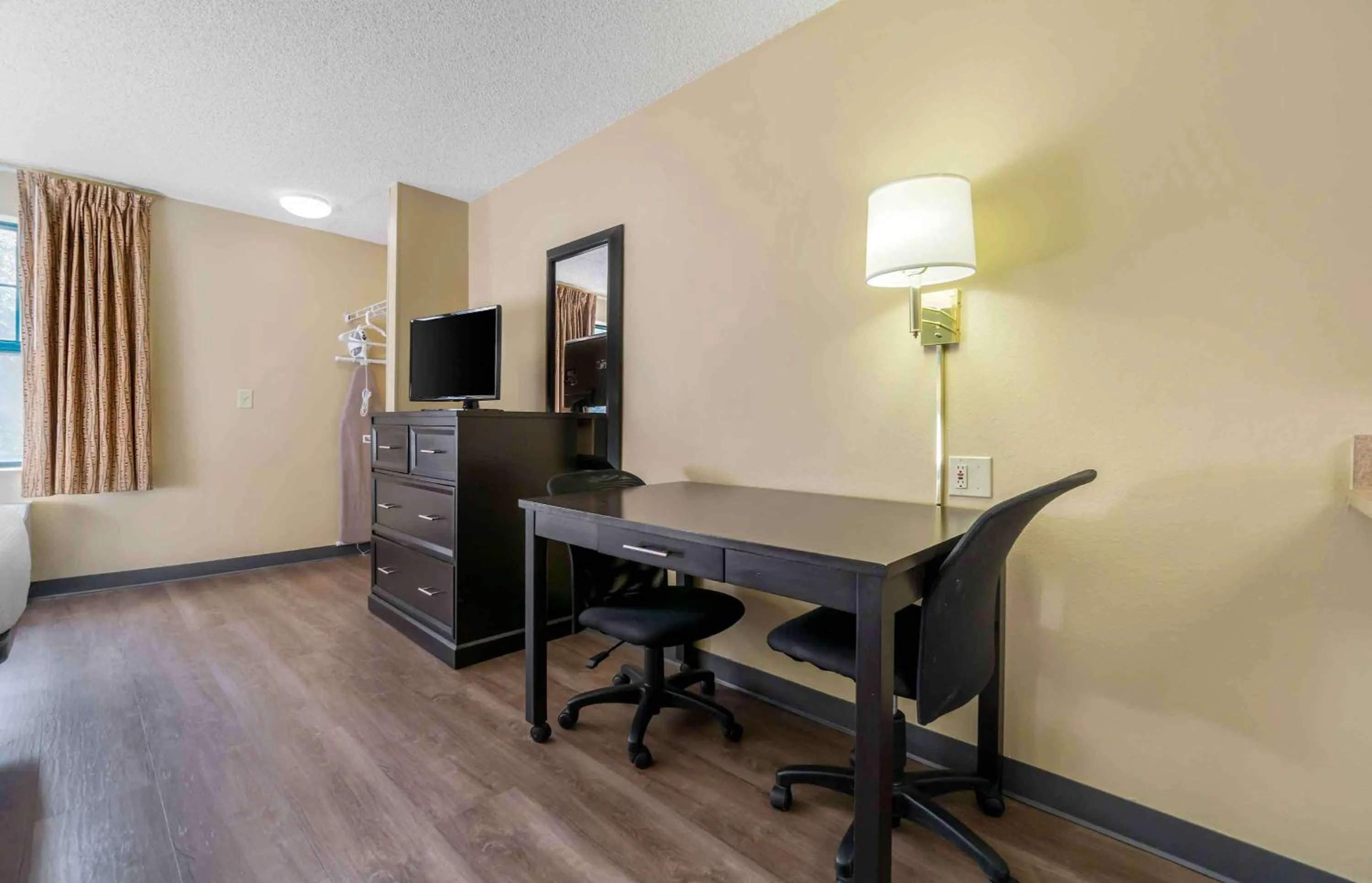 Bedroom in Extended Stay America Suites - Olympia - Tumwater