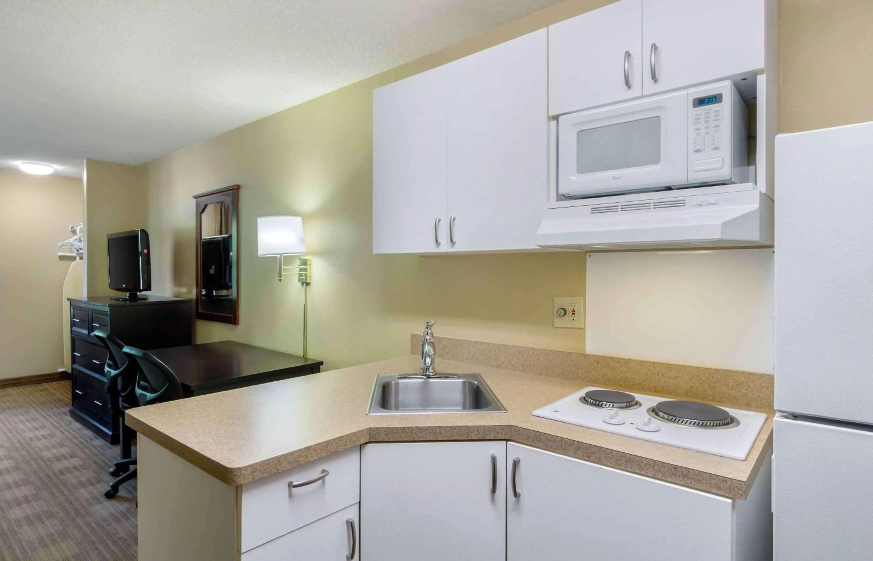 Kitchen or kitchenette in Extended Stay America Suites - Olympia - Tumwater