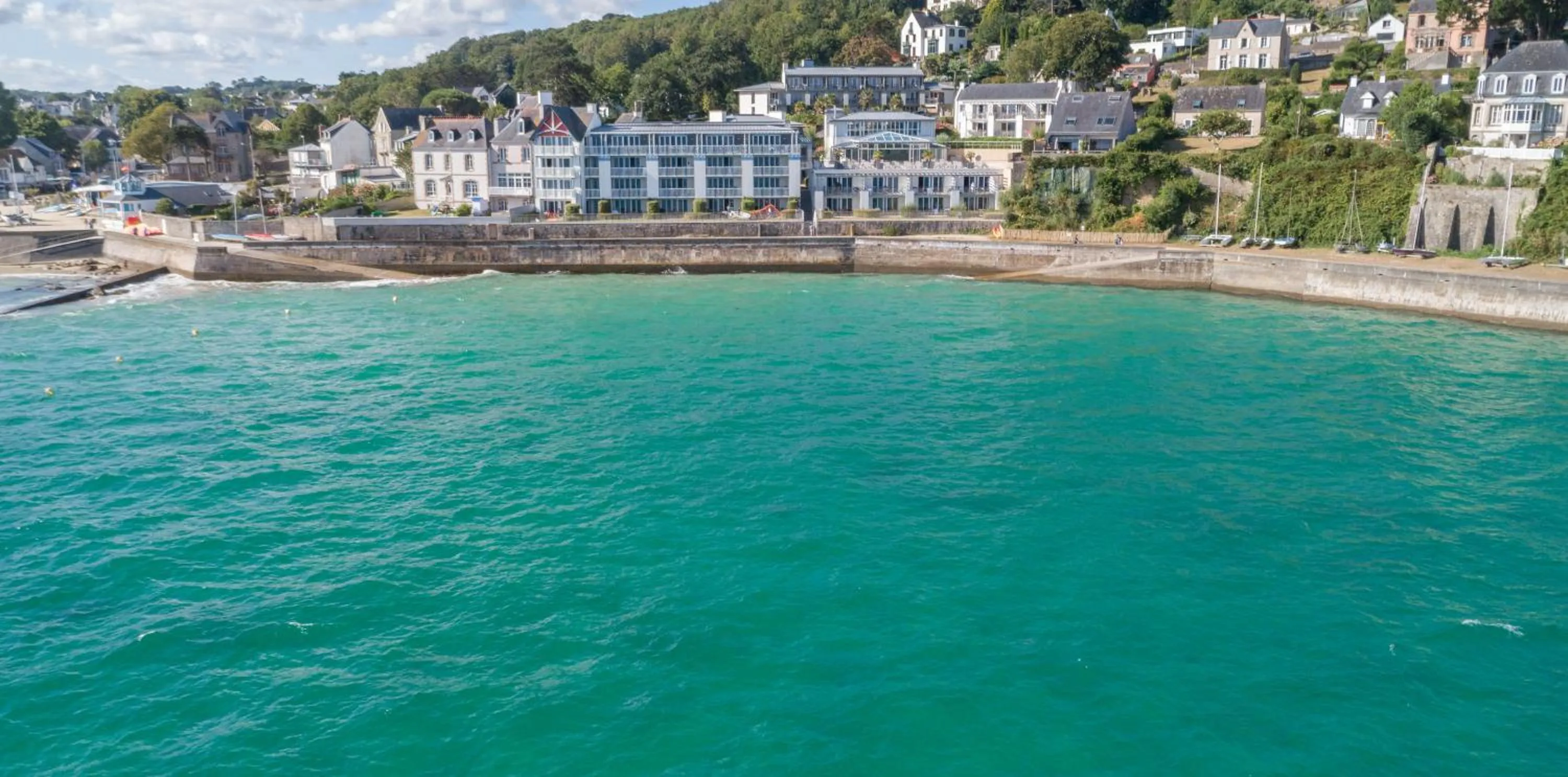 Property building in Résidence Pierre & Vacances Premium Le Coteau et la Mer